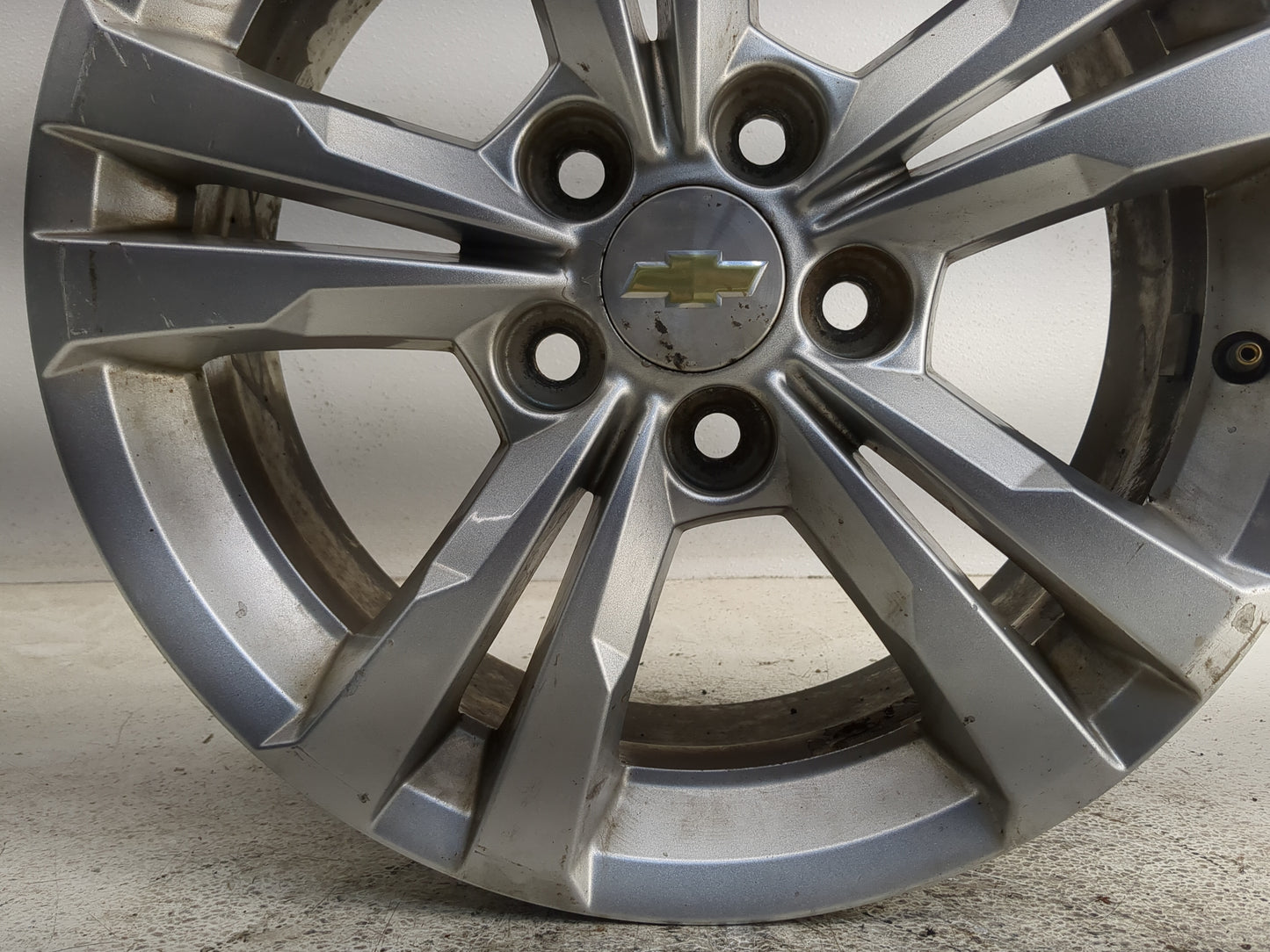2012 Chevrolet Equinox Oem Wheel Rim 1355824 - Oemusedautoparts1.com