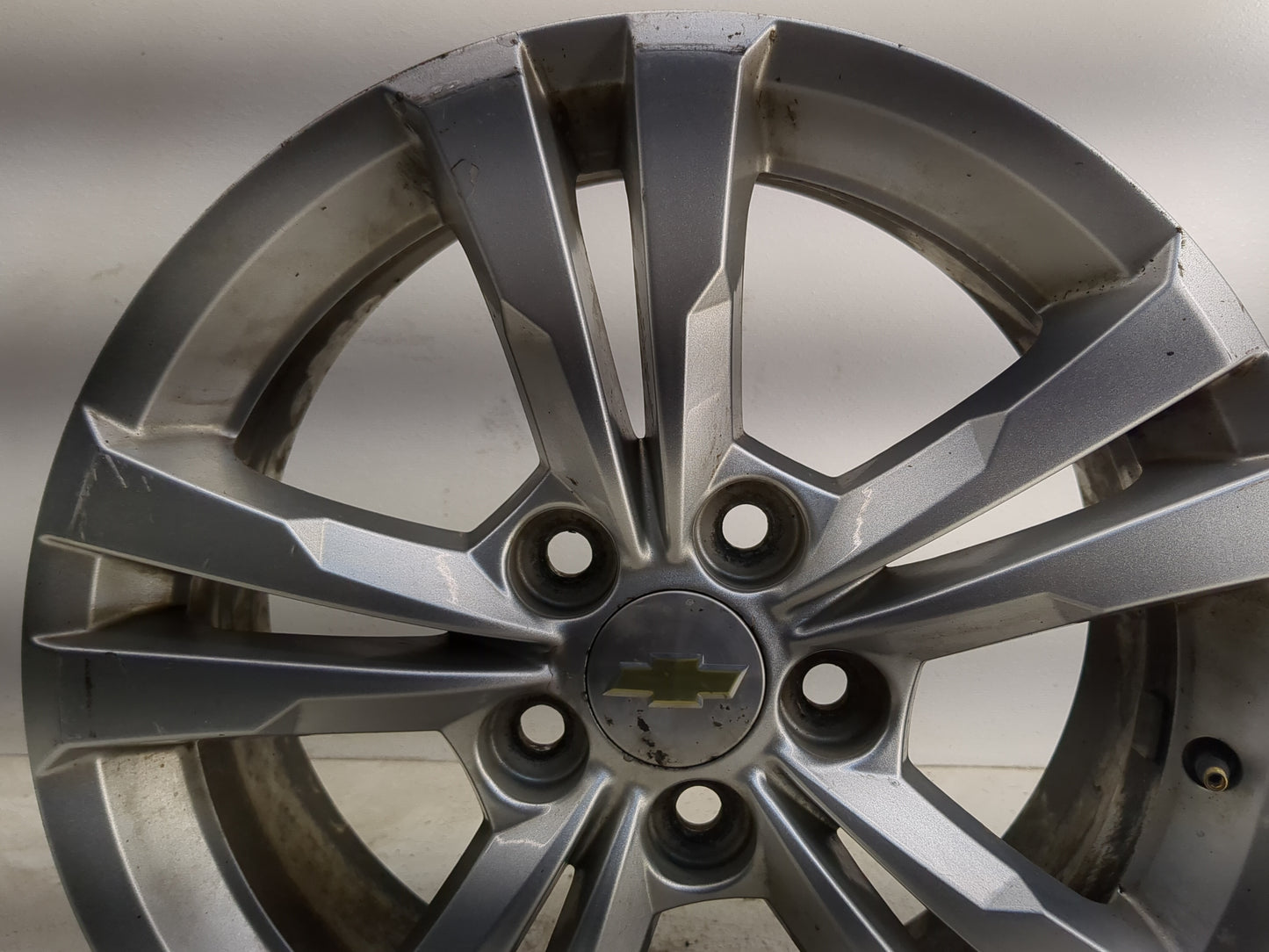 2012 Chevrolet Equinox Oem Wheel Rim 1355824 - Oemusedautoparts1.com