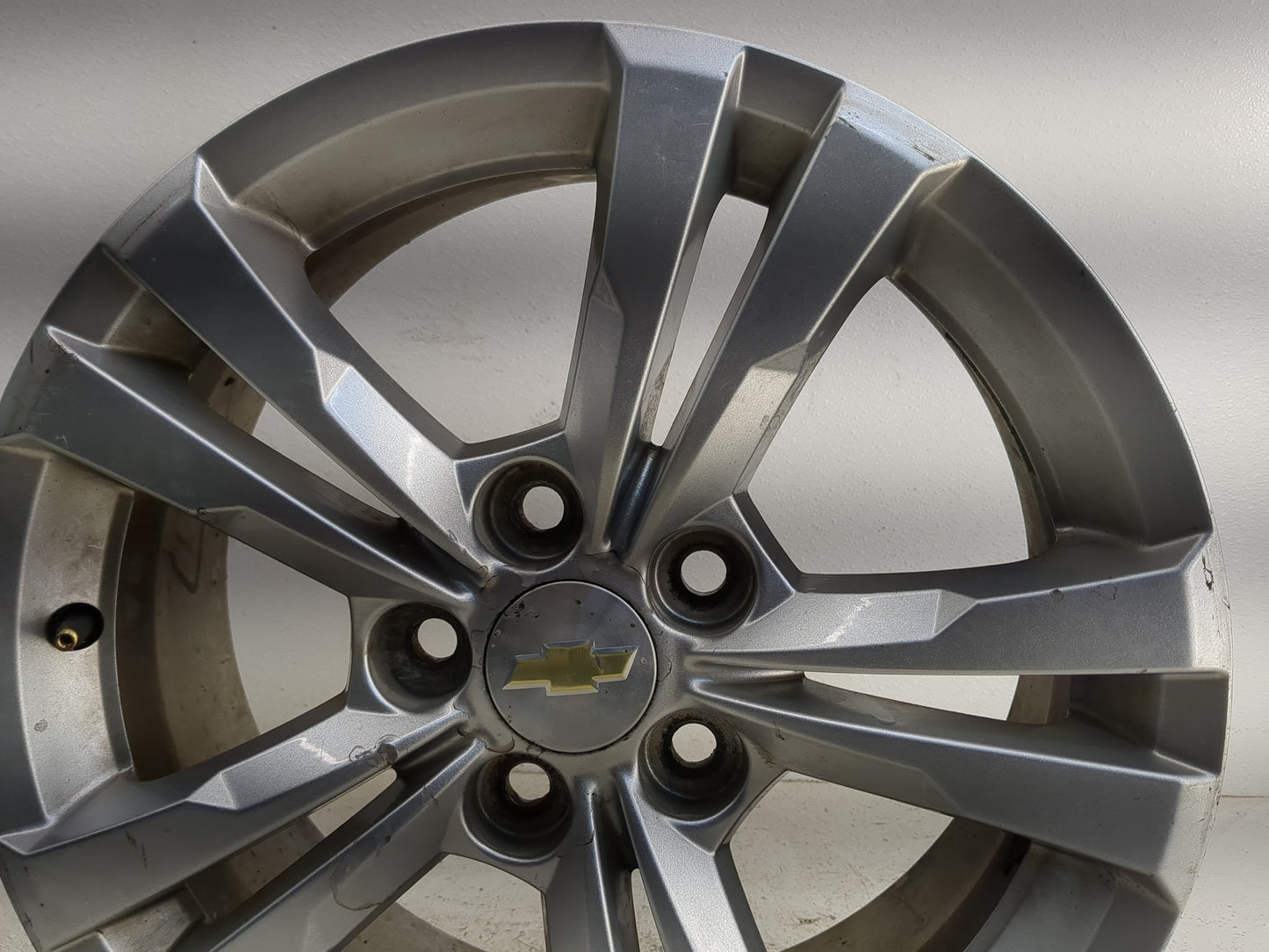 2012 Chevrolet Equinox Oem Wheel Rim 1355825 - Oemusedautoparts1.com