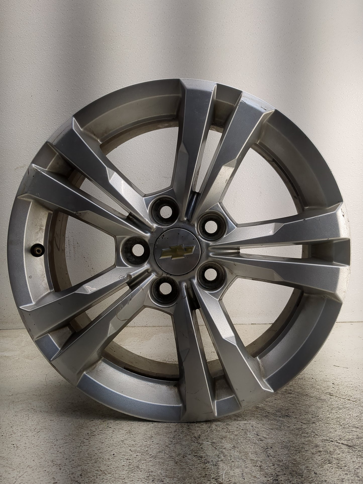 2012 Chevrolet Equinox Oem Wheel Rim 1355825 - Oemusedautoparts1.com
