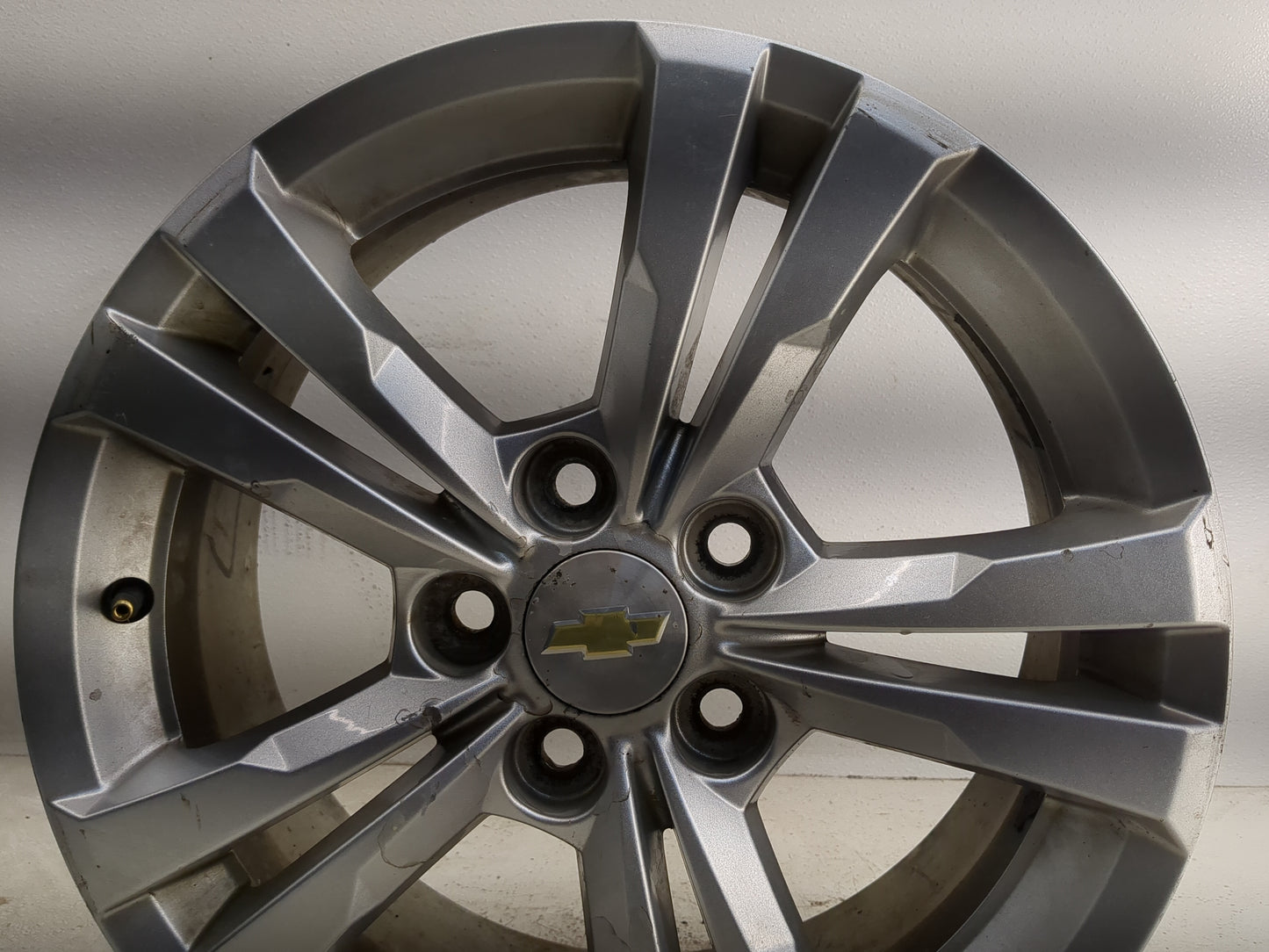 2012 Chevrolet Equinox Oem Wheel Rim 1355825 - Oemusedautoparts1.com