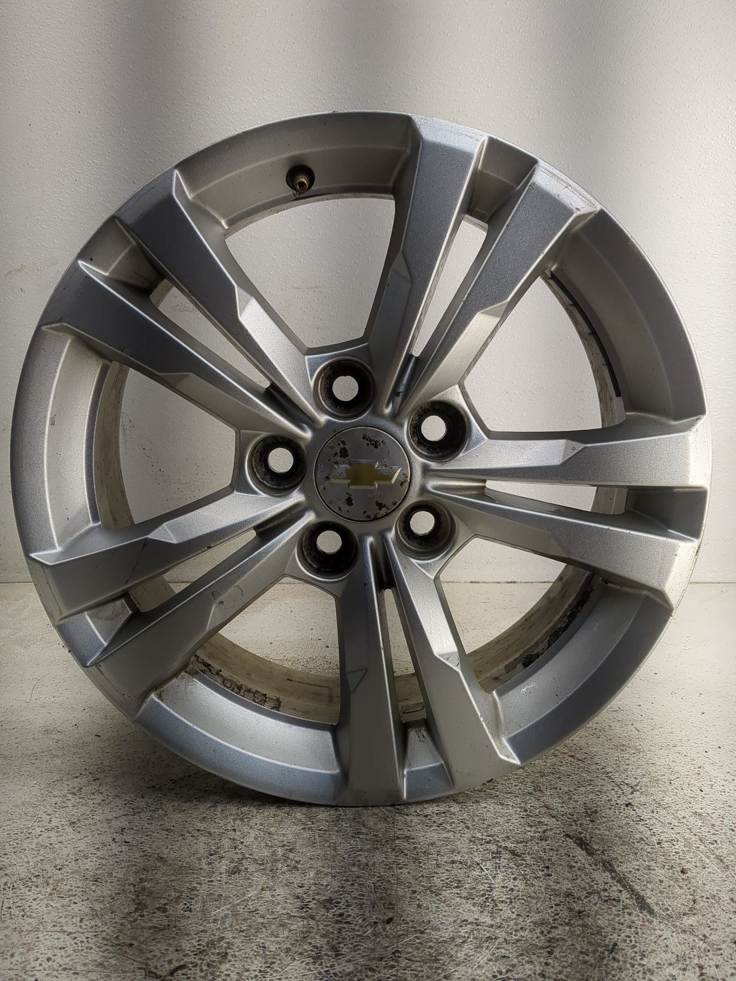 2010-2017 Chevrolet Equinox Oem Wheel Rim - Oemusedautoparts1.com