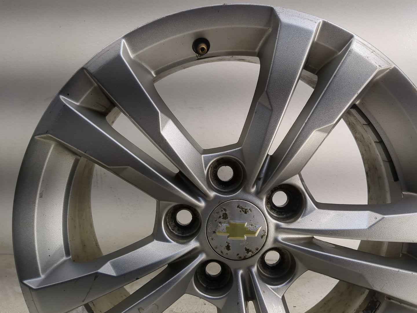 2010-2017 Chevrolet Equinox Oem Wheel Rim - Oemusedautoparts1.com