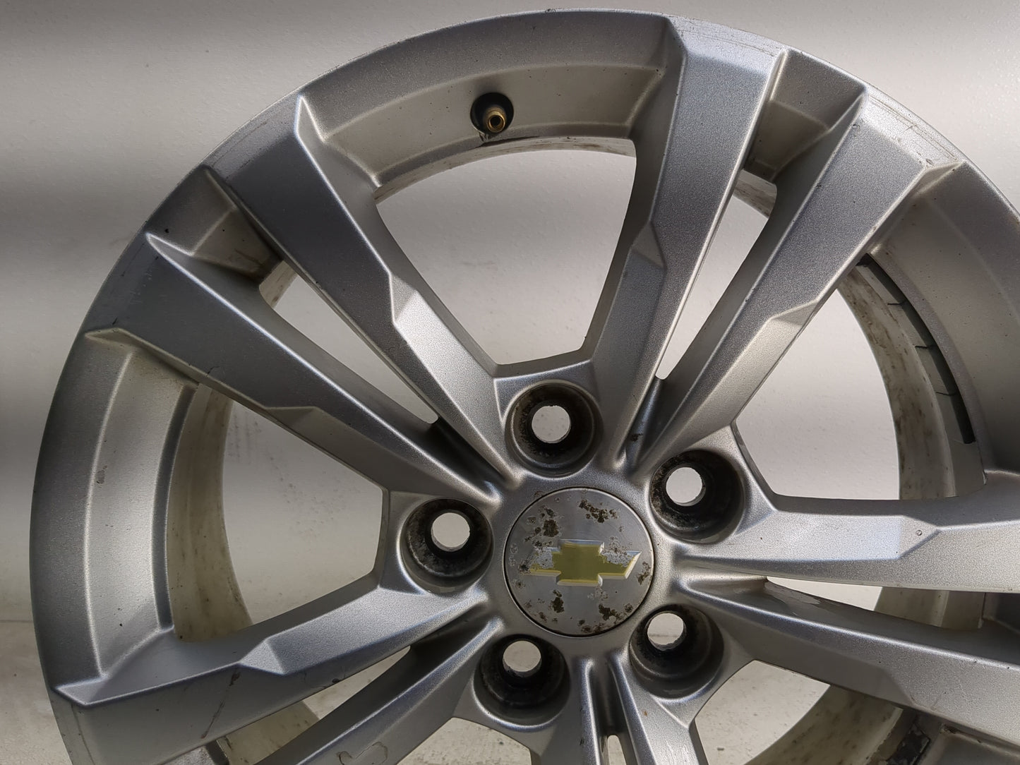 2010-2017 Chevrolet Equinox Oem Wheel Rim - Oemusedautoparts1.com