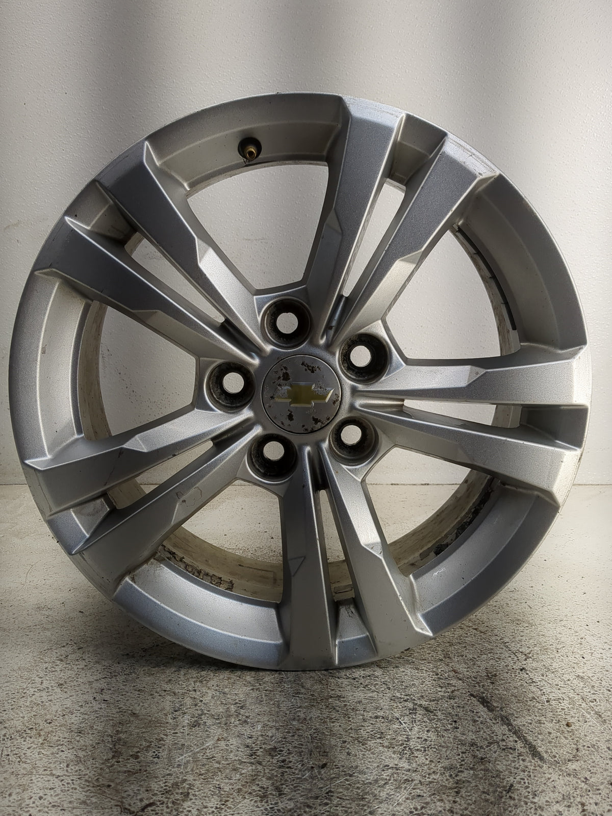 2010-2017 Chevrolet Equinox Oem Wheel Rim 1355826 - Oemusedautoparts1.com
