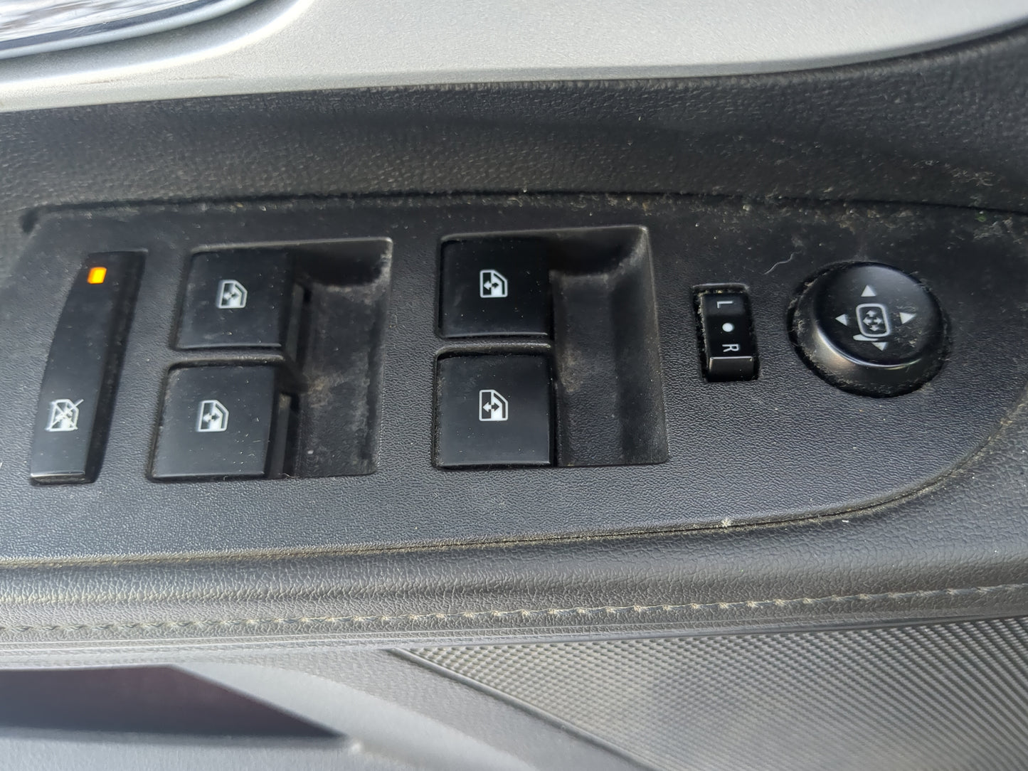 2010-2017 Chevrolet Equinox Master Power Window Switch Replacement Driver Side Left Fits OEM Used Auto Parts - Oemusedautopa