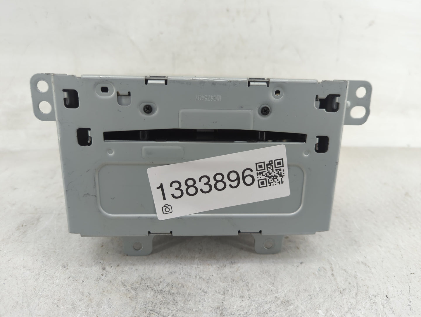 2012 Chevrolet Equinox Radio AM FM Cd Player Receiver Replacement P/N:22869279 Fits OEM Used Auto Parts - Oemusedautoparts1.