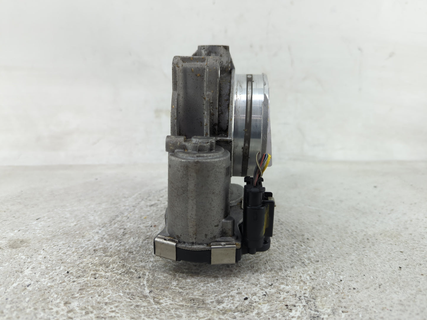 2012-2017 Chevrolet Equinox Throttle Body P/N:12670981AA Fits Fits 2012 2013 2014 2015 2016 2017 2018 2019 2020 2021 2022 OE