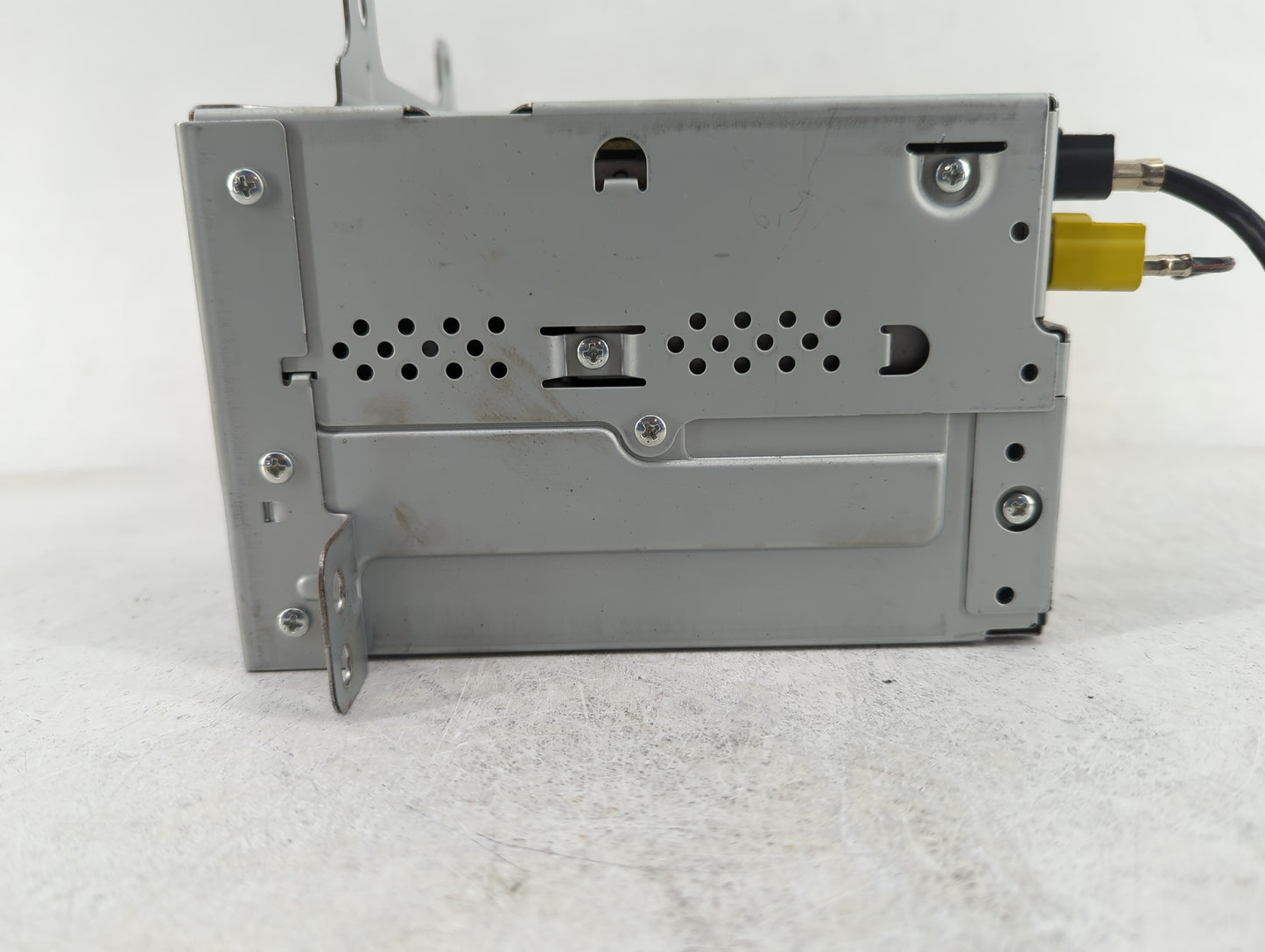 2012 Chevrolet Equinox Radio AM FM Cd Player Receiver Replacement P/N:22870782 Fits Fits 2013 OEM Used Auto Parts - Oemuseda