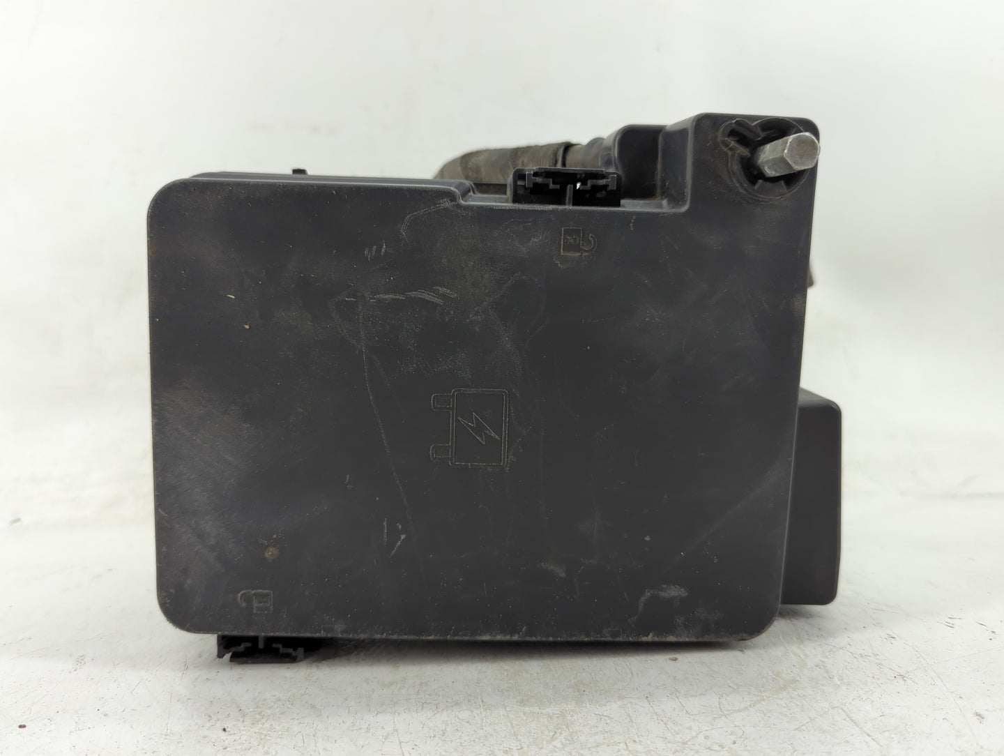 2012 Chevrolet Equinox Fusebox Fuse Box Panel Relay Module P/N:22879334 Fits OEM Used Auto Parts - Oemusedautoparts1.com