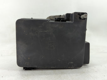 compare product 2012 Chevrolet Equinox Fusebox Fuse Box Panel Relay Module P/N:22879334 Fits OEM Used Auto Parts