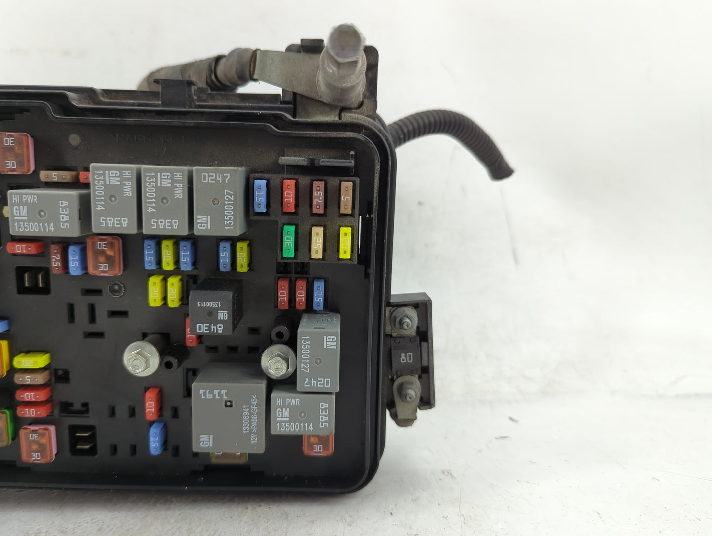 2012 Chevrolet Equinox Fusebox Fuse Box Panel Relay Module P/N:22879334 Fits OEM Used Auto Parts - Oemusedautoparts1.com