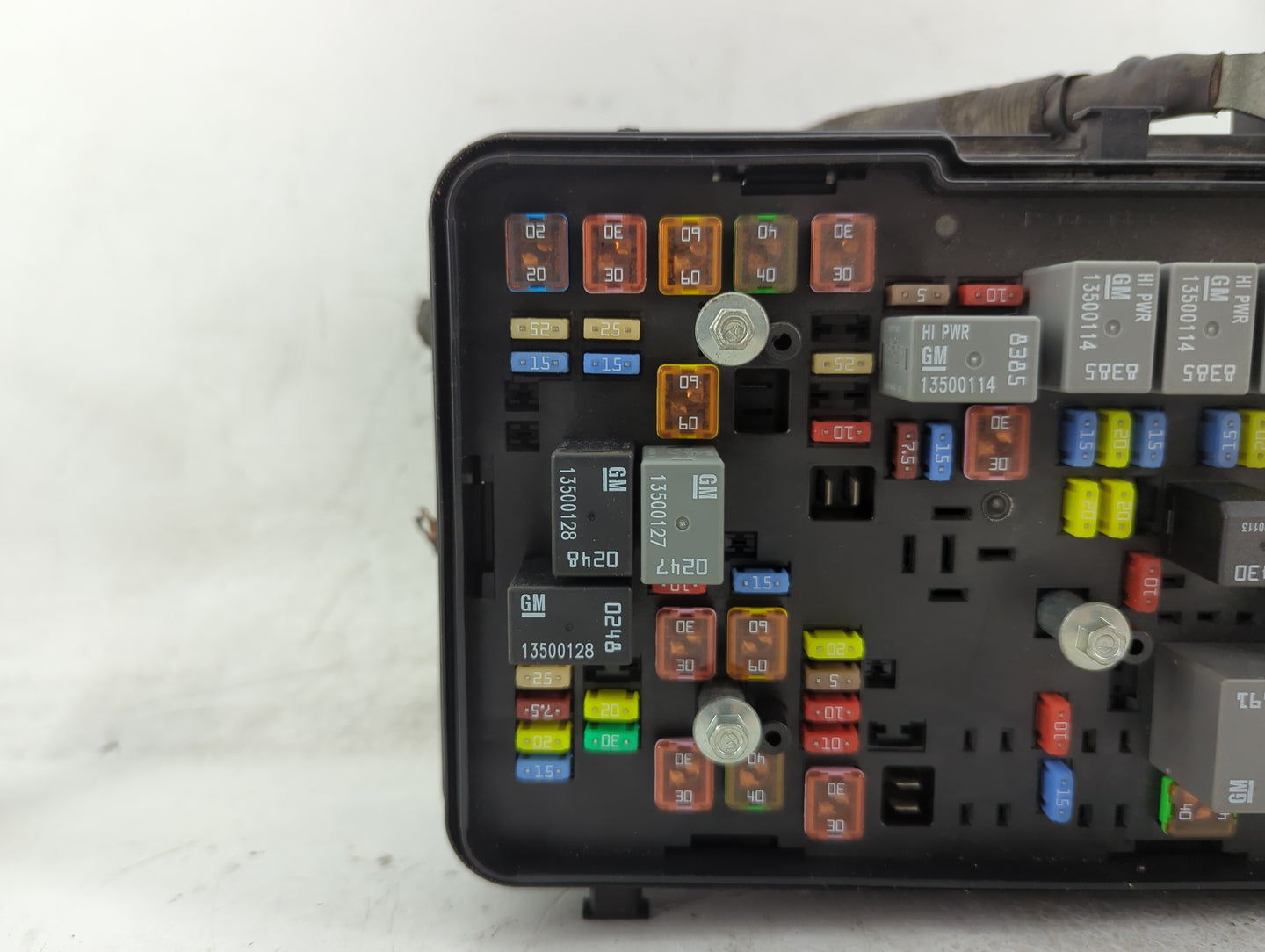 2012 Chevrolet Equinox Fusebox Fuse Box Panel Relay Module P/N:22879334 Fits OEM Used Auto Parts - Oemusedautoparts1.com