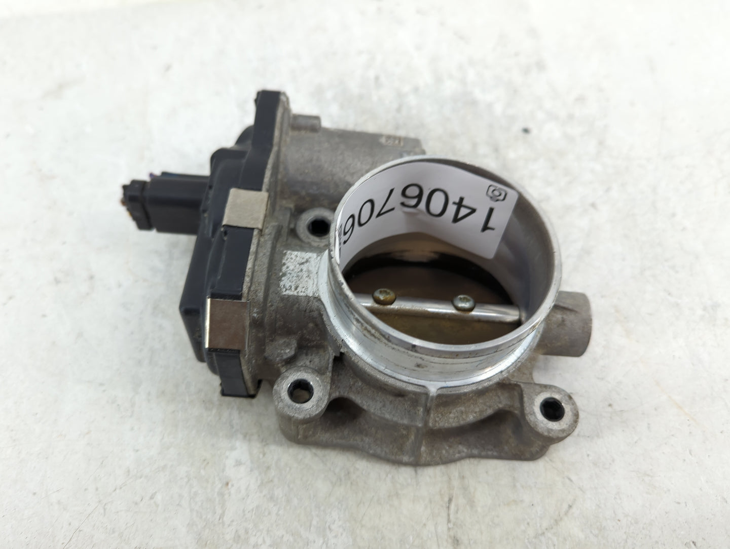 2012-2015 Chevrolet Equinox Throttle Body P/N:12632101CA Fits Fits 2012 2013 2014 2015 OEM Used Auto Parts - Oemusedautopart