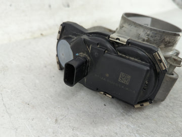 2012-2015 Chevrolet Equinox Throttle Body P/N:12632101CA Fits Fits 2012 2013 2014 2015 OEM Used Auto Parts