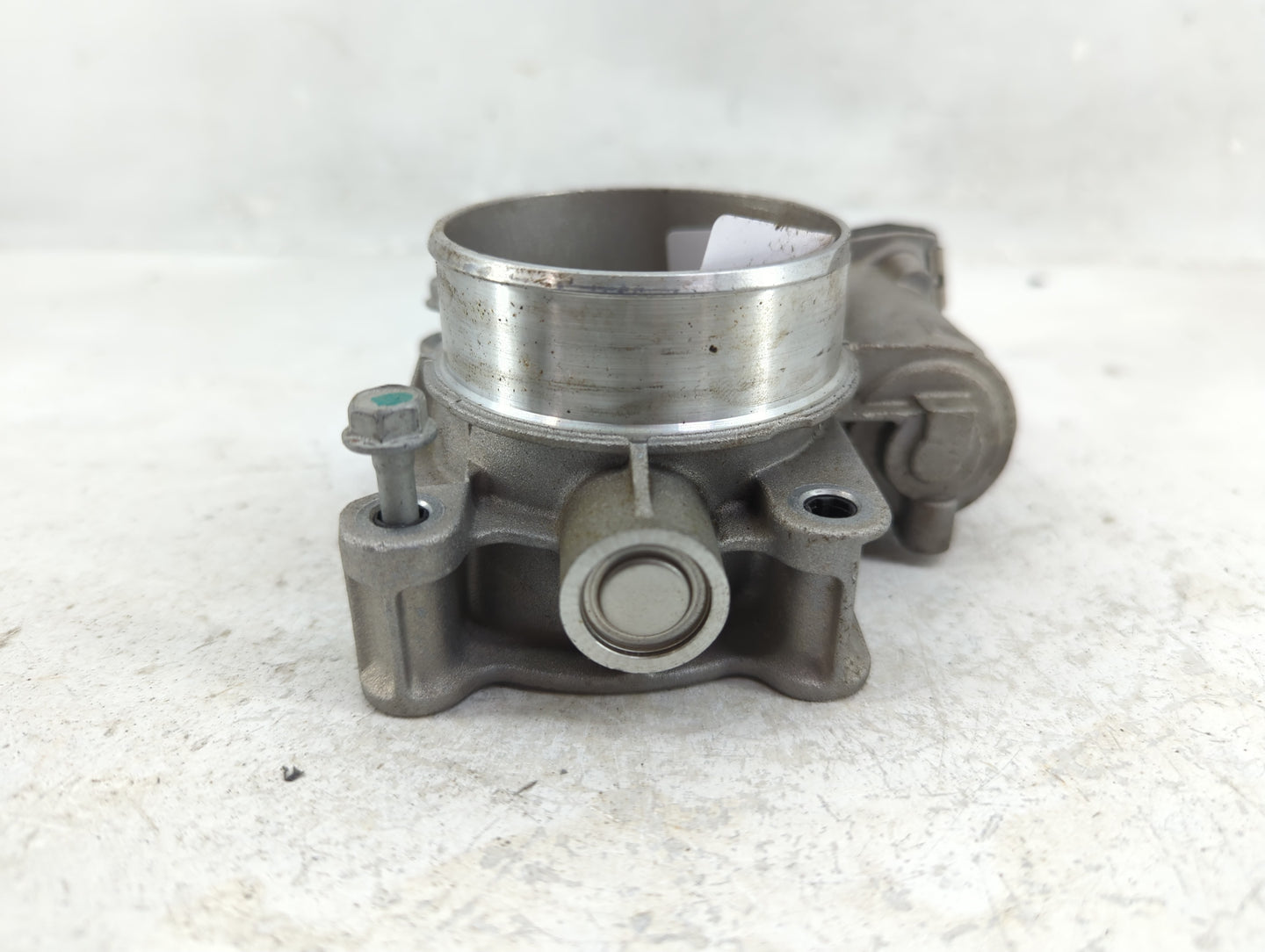 2012-2017 Chevrolet Equinox Throttle Body P/N:12670834AA Fits Fits 2012 2013 2014 2015 2016 2017 2018 2019 2020 2021 2022 OE
