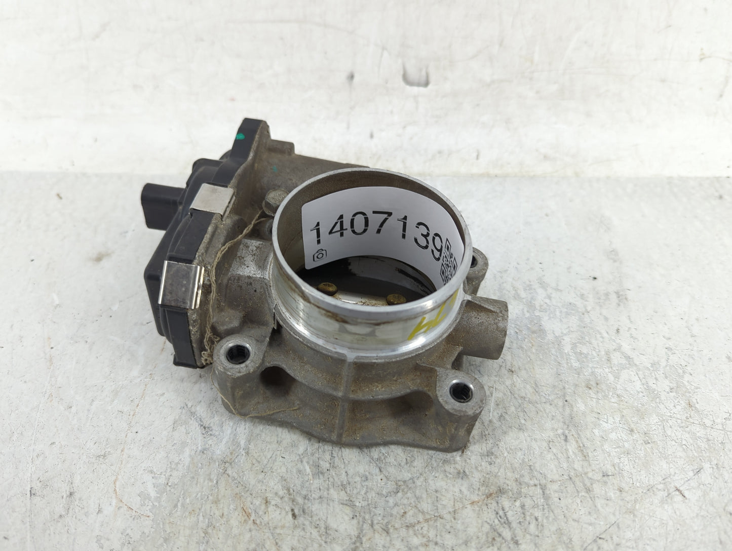 2012-2015 Chevrolet Equinox Throttle Body P/N:12670834AA Fits Fits 2012 2013 2014 2015 OEM Used Auto Parts - Oemusedautopart