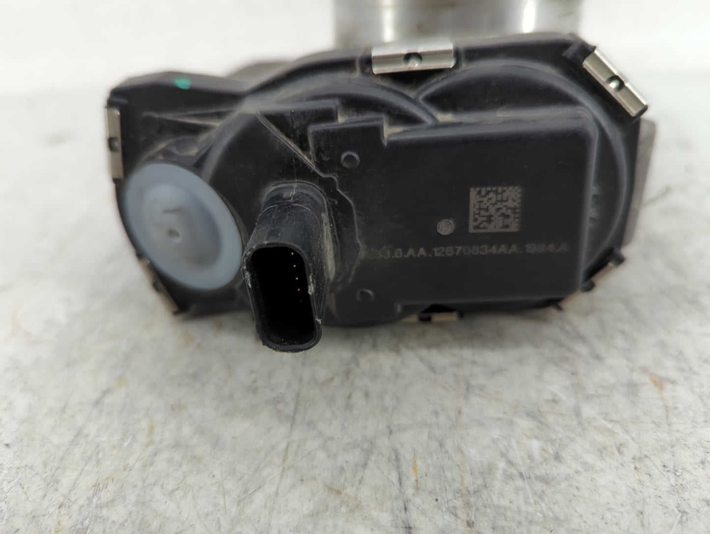 2012-2015 Chevrolet Equinox Throttle Body P/N:12670834AA Fits Fits 2012 2013 2014 2015 OEM Used Auto Parts - Oemusedautopart