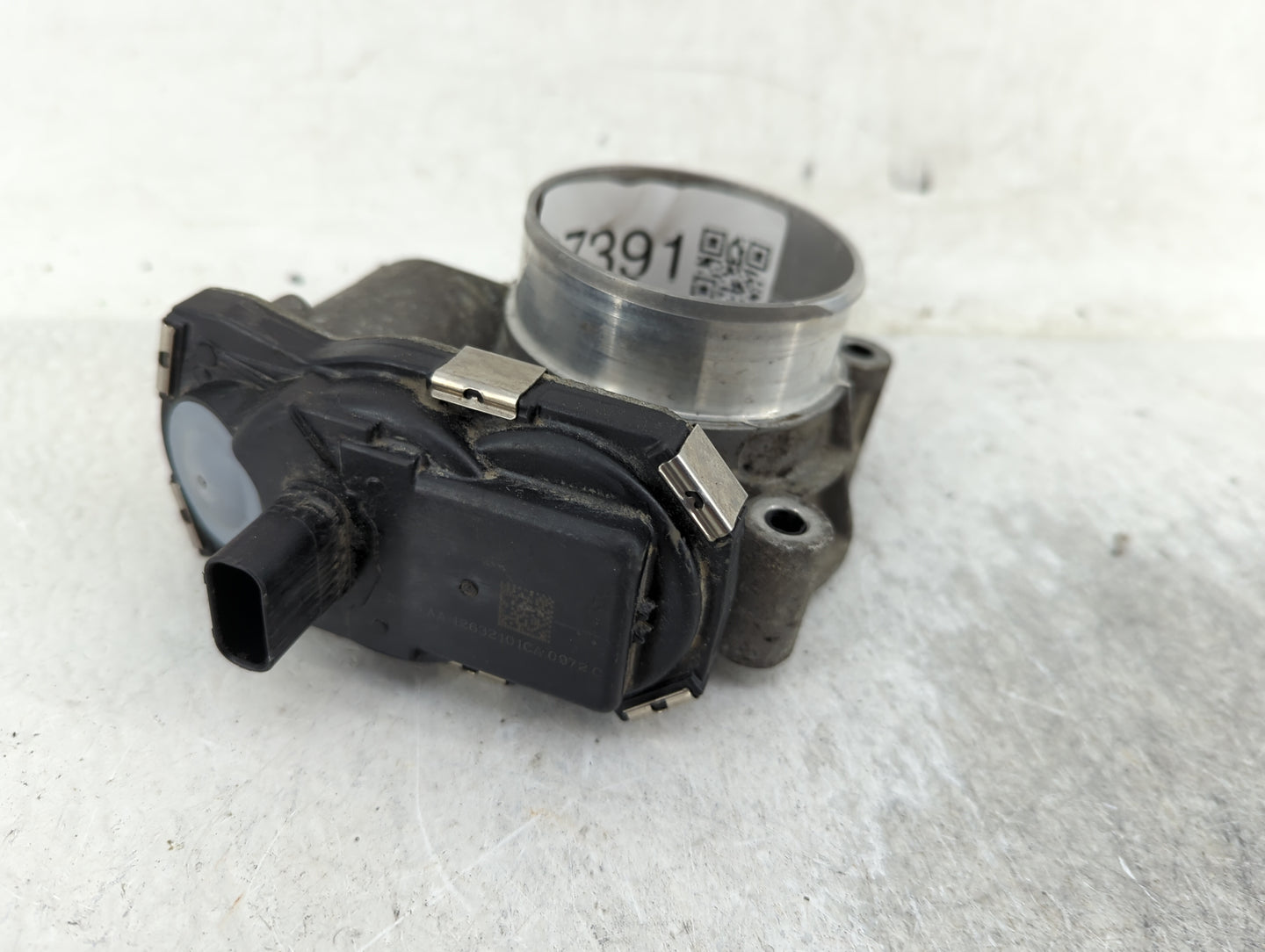 2012-2015 Chevrolet Equinox Throttle Body P/N:12632101CA Fits Fits 2012 2013 2014 2015 OEM Used Auto Parts - Oemusedautopart