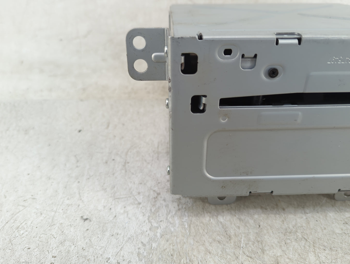 2012 Chevrolet Equinox Radio AM FM Cd Player Receiver Replacement P/N:22869279 Fits OEM Used Auto Parts - Oemusedautoparts1.