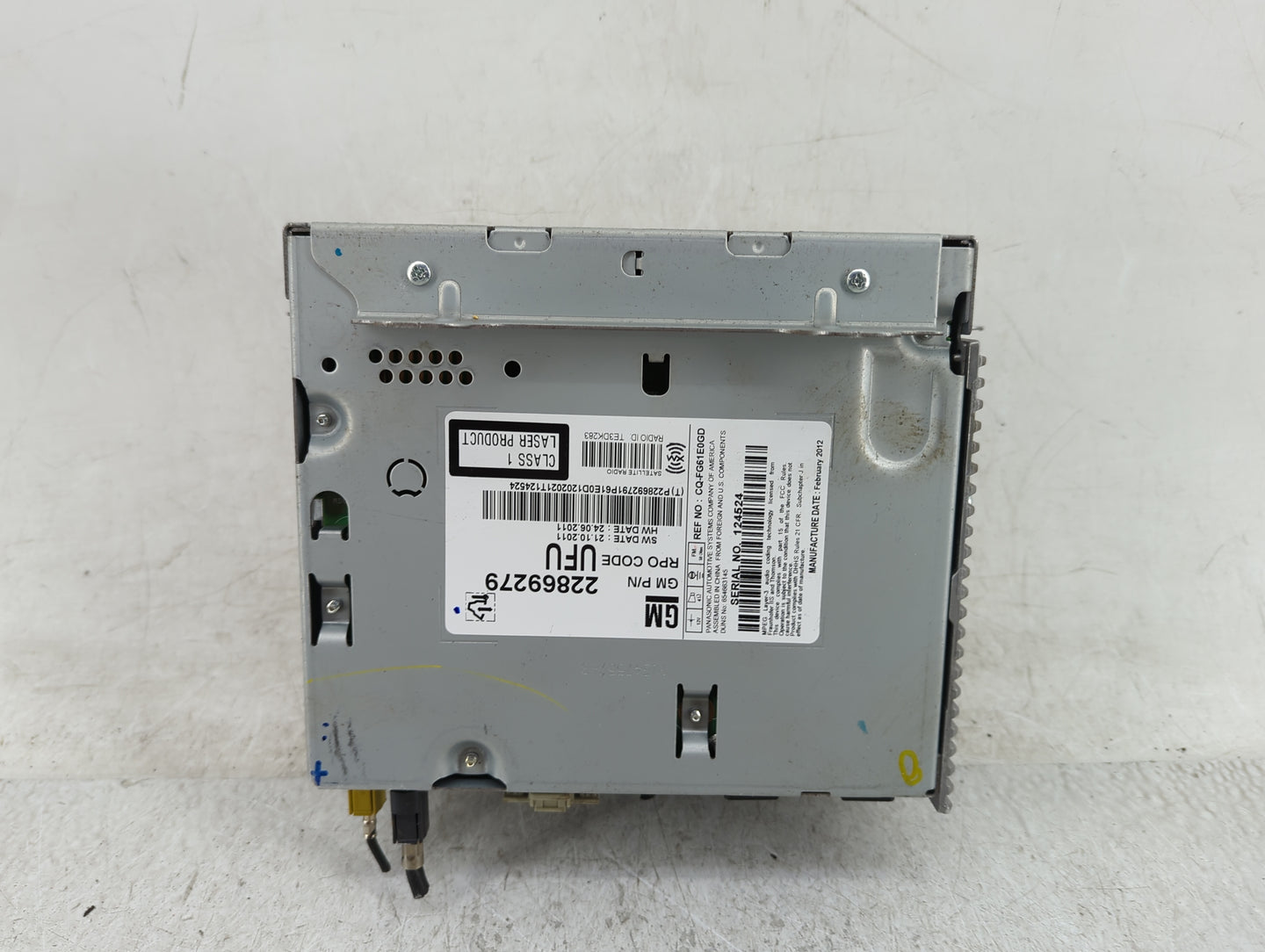 2012 Chevrolet Equinox Radio AM FM Cd Player Receiver Replacement P/N:22869279 Fits OEM Used Auto Parts - Oemusedautoparts1.