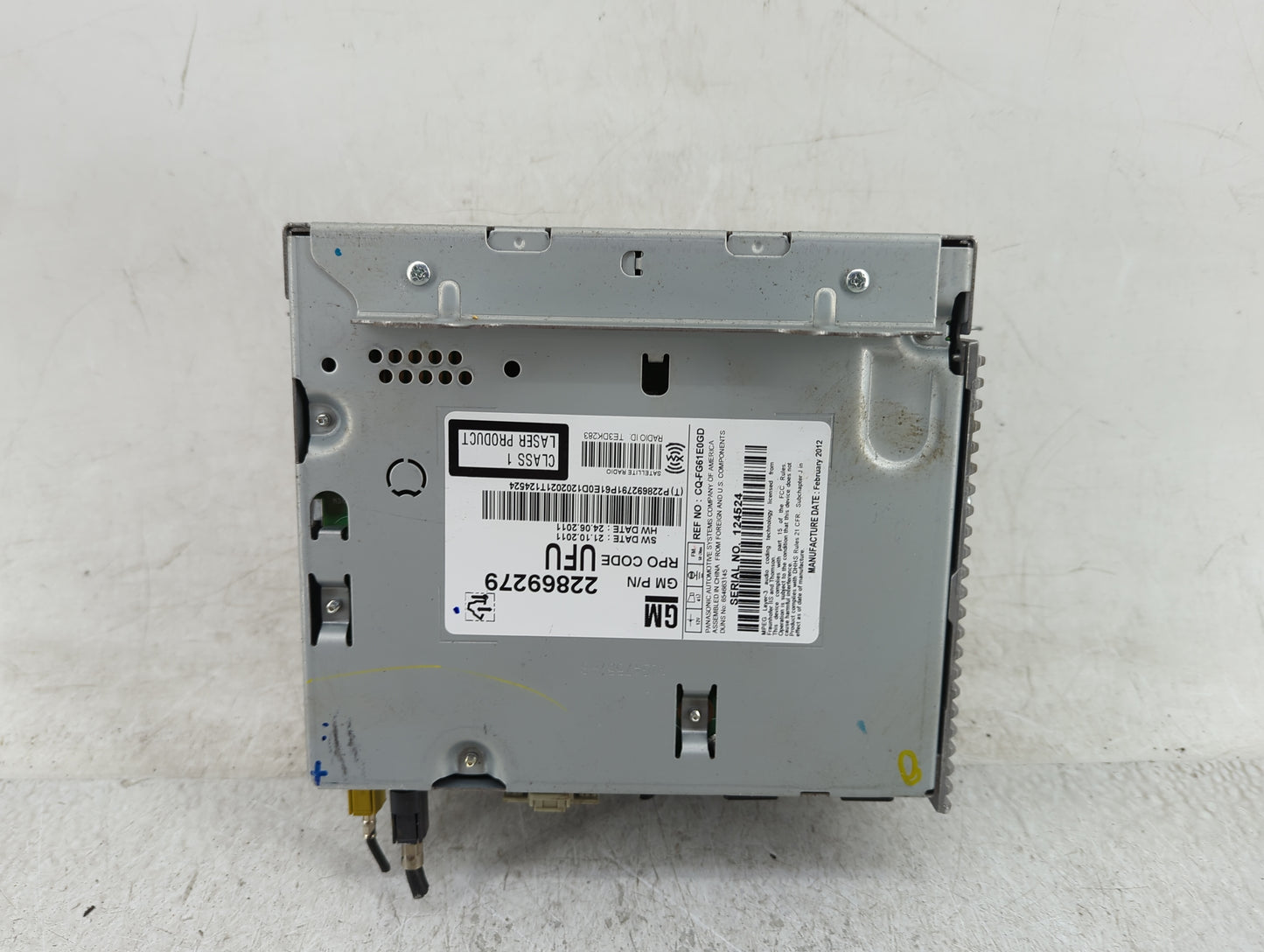 2012 Chevrolet Equinox Radio AM FM Cd Player Receiver Replacement P/N:22869279 Fits OEM Used Auto Parts - Oemusedautoparts1.