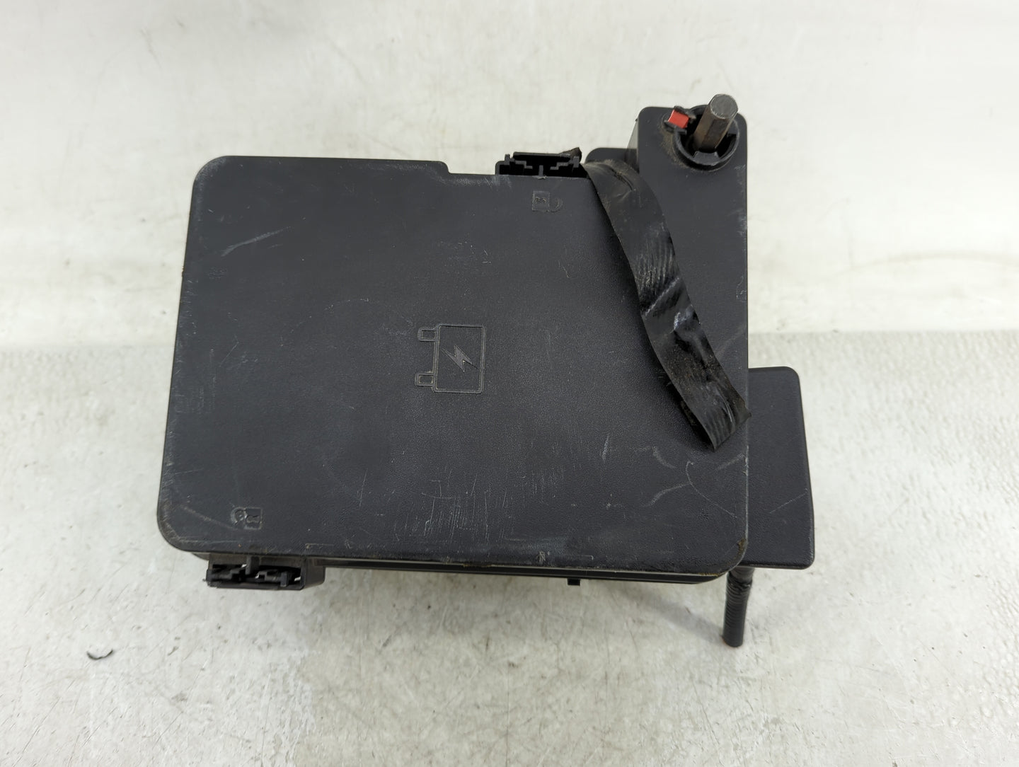 2012 Chevrolet Equinox Fusebox Fuse Box Panel Relay Module P/N:22796250-02 Fits OEM Used Auto Parts - Oemusedautoparts1.com