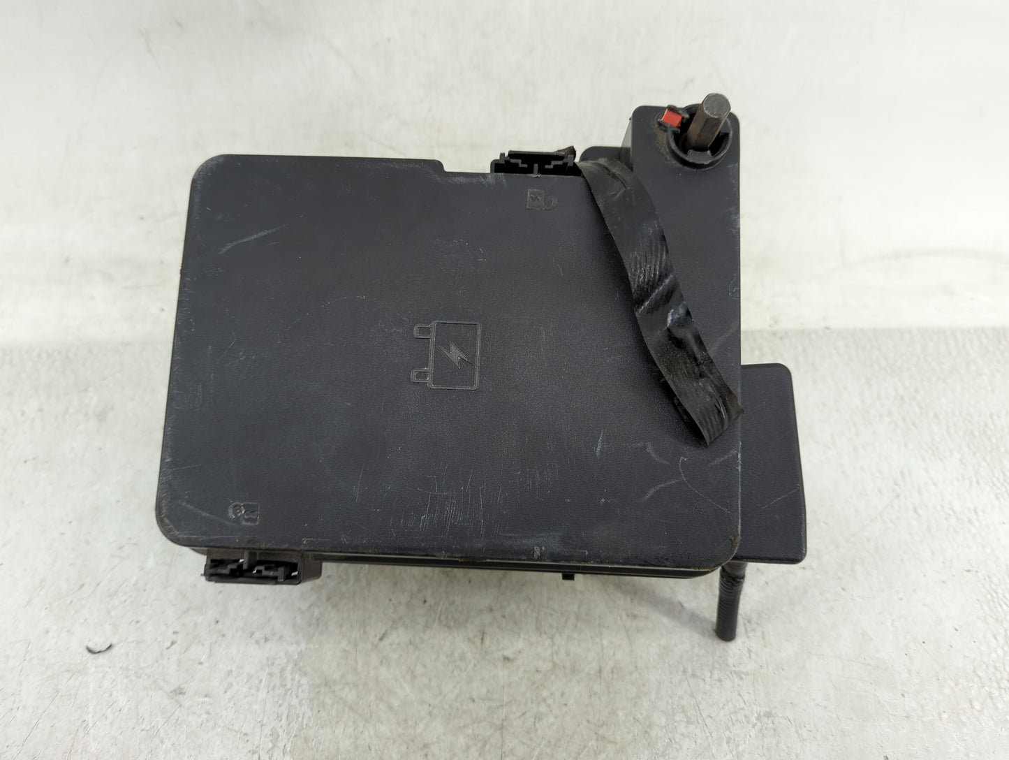 2012 Chevrolet Equinox Fusebox Fuse Box Panel Relay Module P/N:22796250-02 Fits OEM Used Auto Parts - Oemusedautoparts1.com