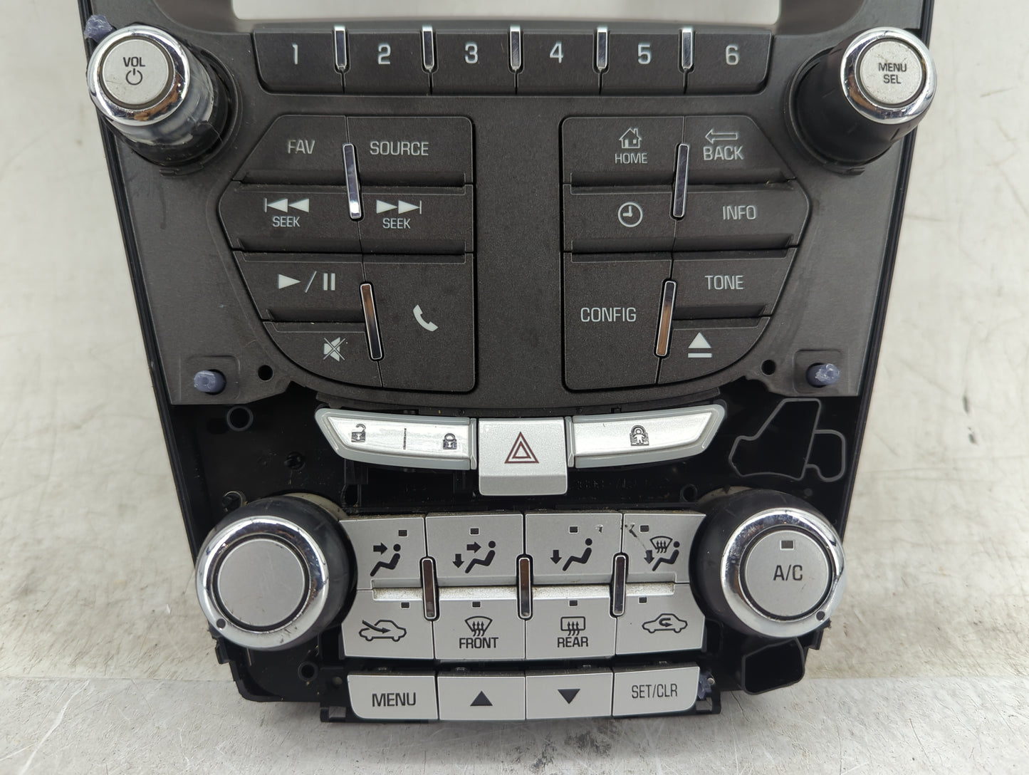 2012-2015 Chevrolet Equinox Radio AM FM Cd Player Receiver Replacement P/N:22810239 Fits Fits 2012 2013 2014 2015 OEM Used A