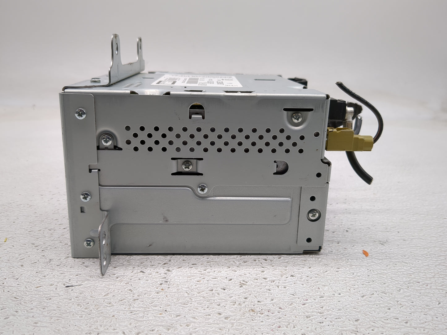 2012 Chevrolet Equinox Radio AM FM Cd Player Receiver Replacement P/N:22924957 Fits OEM Used Auto Parts - Oemusedautoparts1.