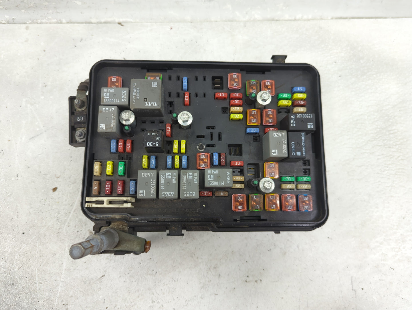 2012 Chevrolet Equinox Fusebox Fuse Box Panel Relay Module Fits OEM Used Auto Parts - Oemusedautoparts1.com
