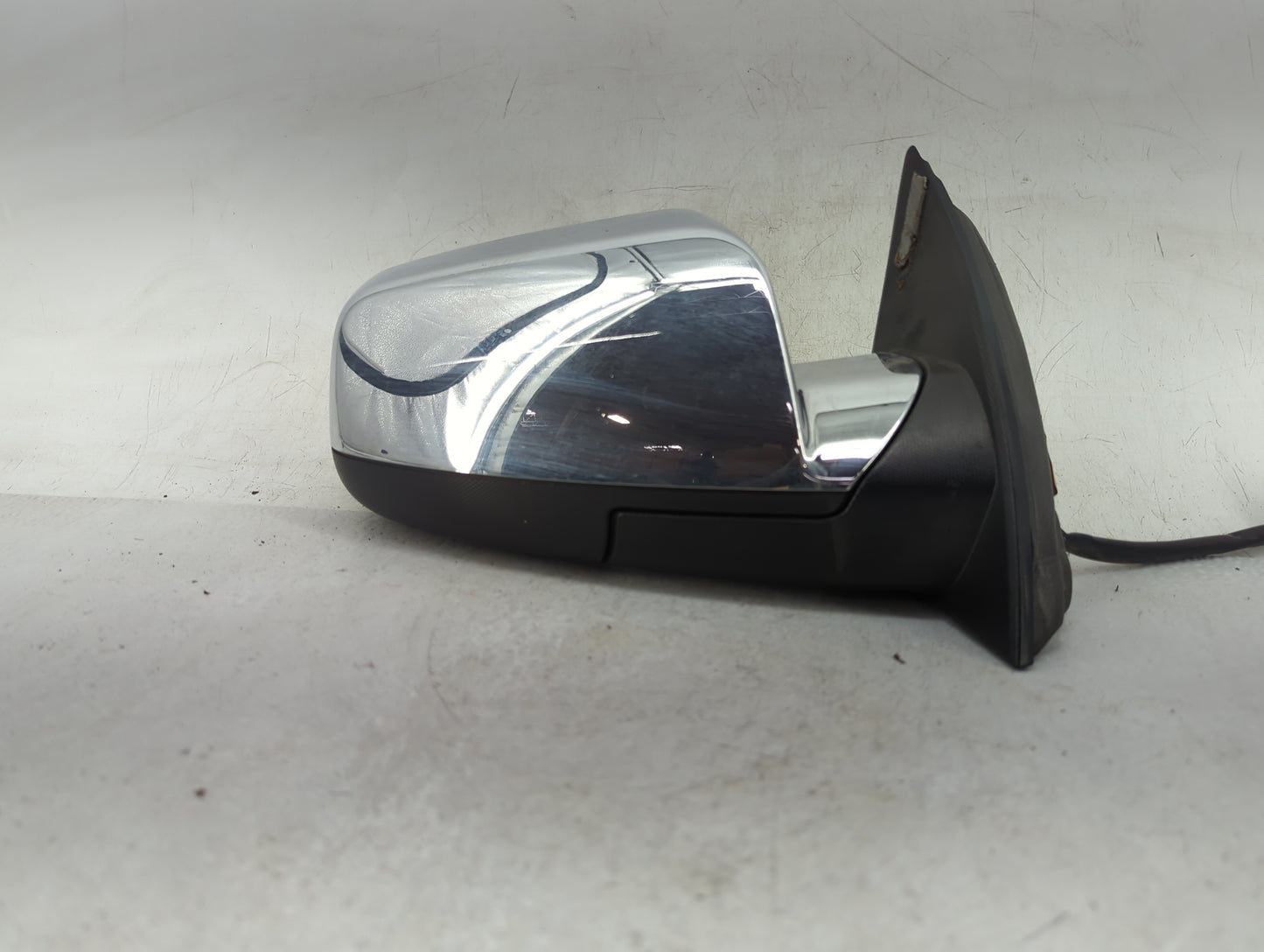 2011-2013 Chevrolet Equinox Passenger Side View Mirror - Right Door Mirror OEM Used - Oemusedautoparts1.com