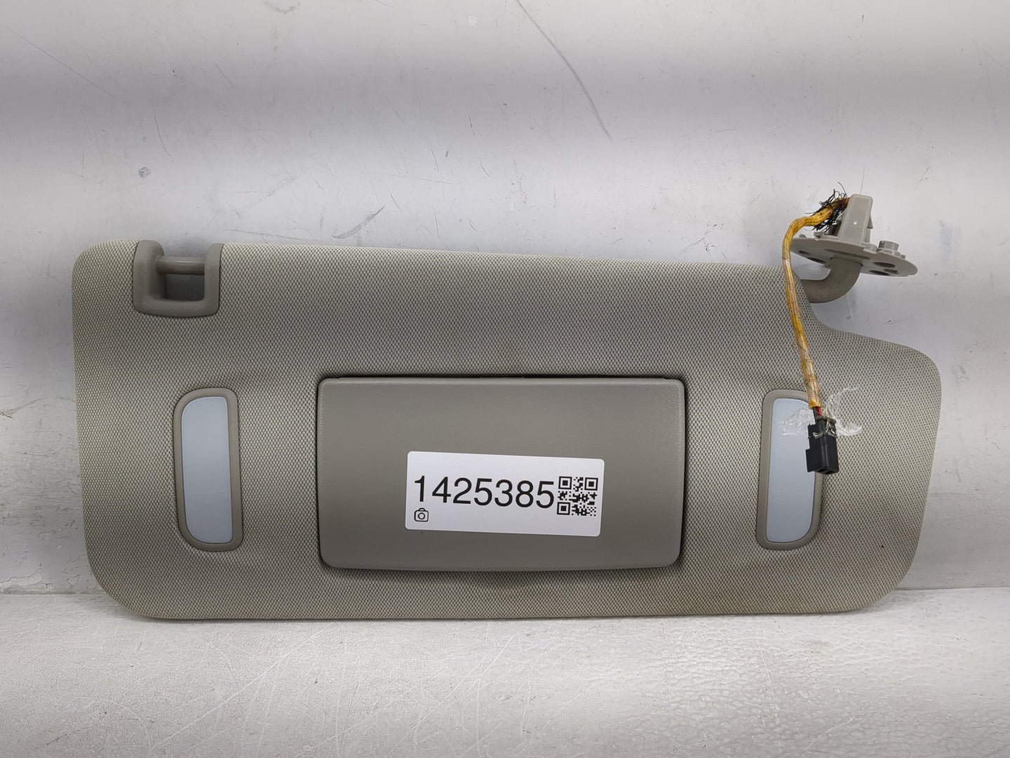 2010-2017 Chevrolet Equinox Sun Visor Shade Replacement Passenger Right Mirror Fits Fits 2010 2011 2012 2013 2014 2015 2016 