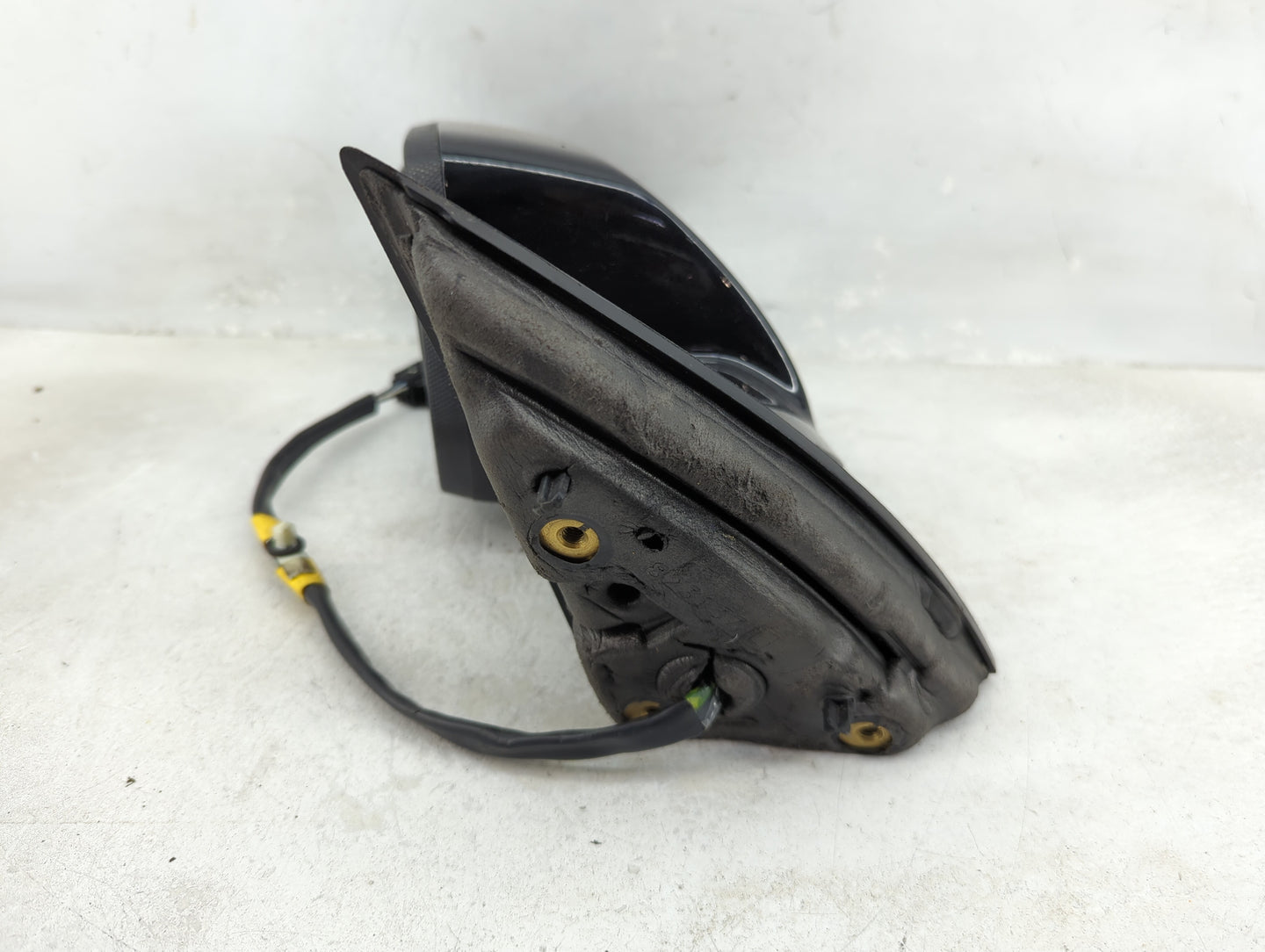 2011-2014 Chevrolet Equinox Driver Side View Mirror - Left Door Mirror OEM Used - Oemusedautoparts1.com