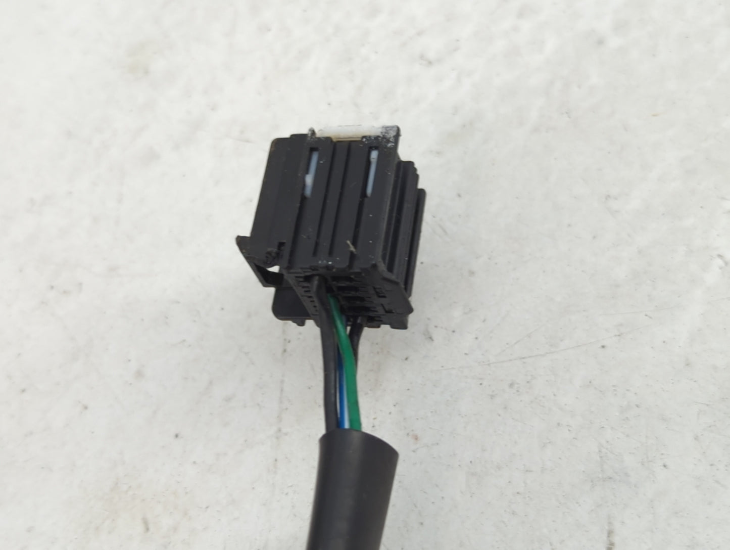 2011-2014 Chevrolet Equinox Driver Side View Mirror - Left Door Mirror OEM Used - Oemusedautoparts1.com