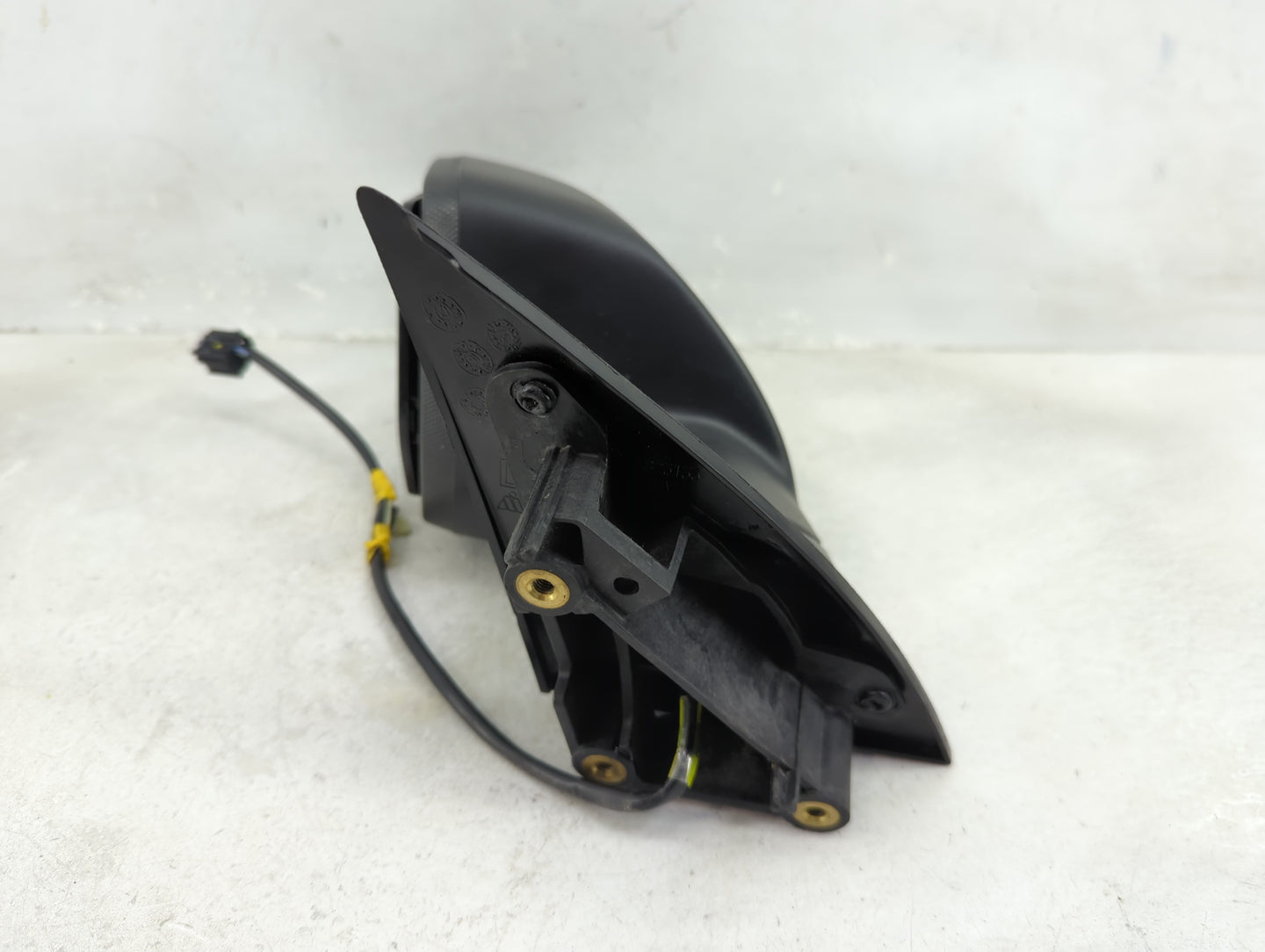 2012-2014 Chevrolet Equinox Driver Side View Mirror - Left Door Mirror OEM Used - Oemusedautoparts1.com