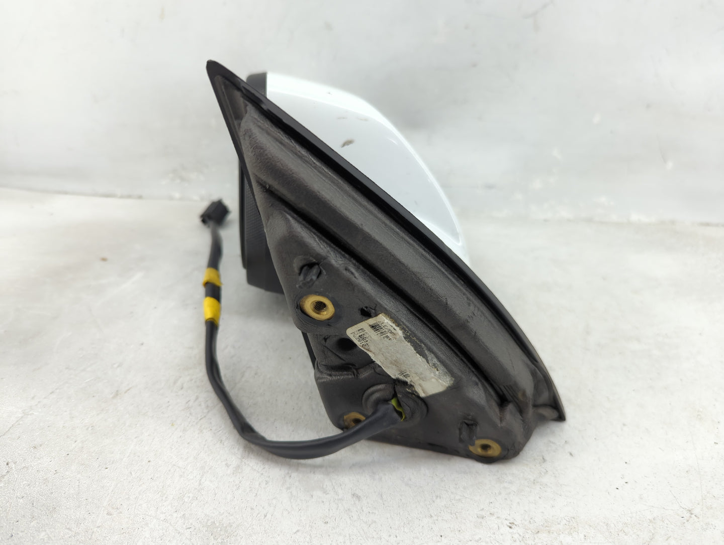2012 Chevrolet Equinox Driver Side View Mirror - Left Door Mirror OEM Used - Oemusedautoparts1.com