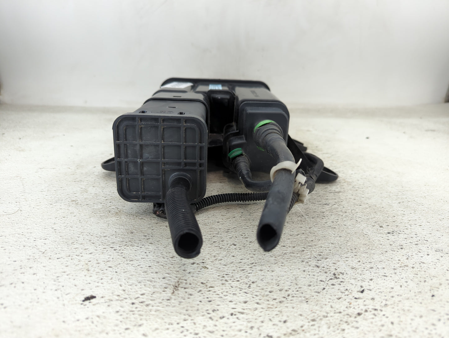 2012 Chevrolet Equinox Fuel Vapor Charcoal Canister - Oemusedautoparts1.com