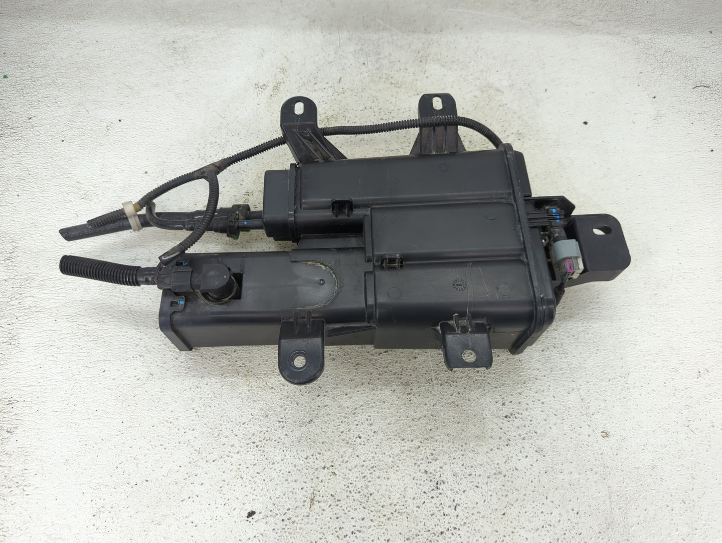2012 Chevrolet Equinox Fuel Vapor Charcoal Canister - Oemusedautoparts1.com