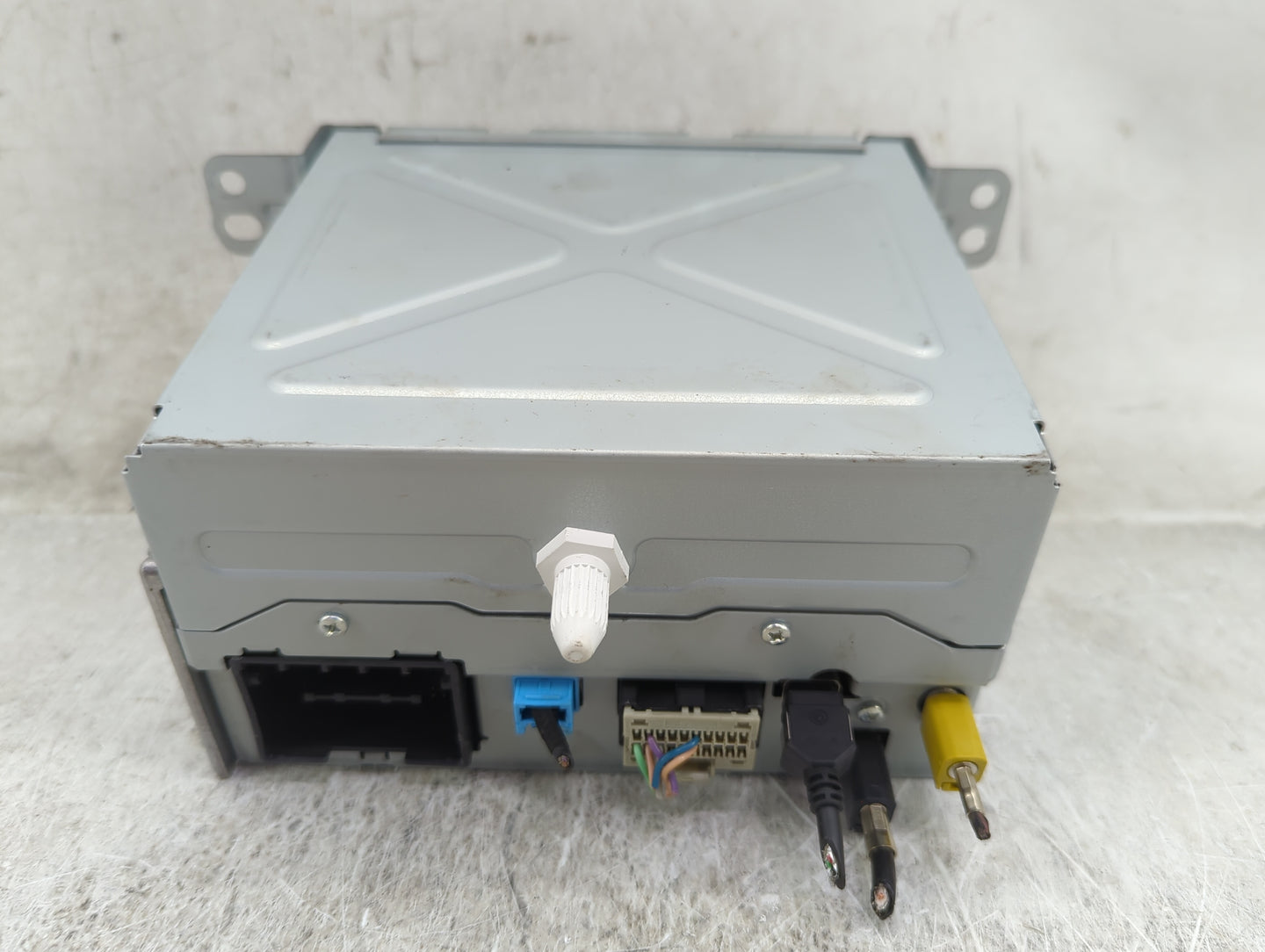 2012 Chevrolet Equinox Radio AM FM Cd Player Receiver Replacement P/N:22842181 CQ-FG01E1GD Fits OEM Used Auto Parts - Oemuse