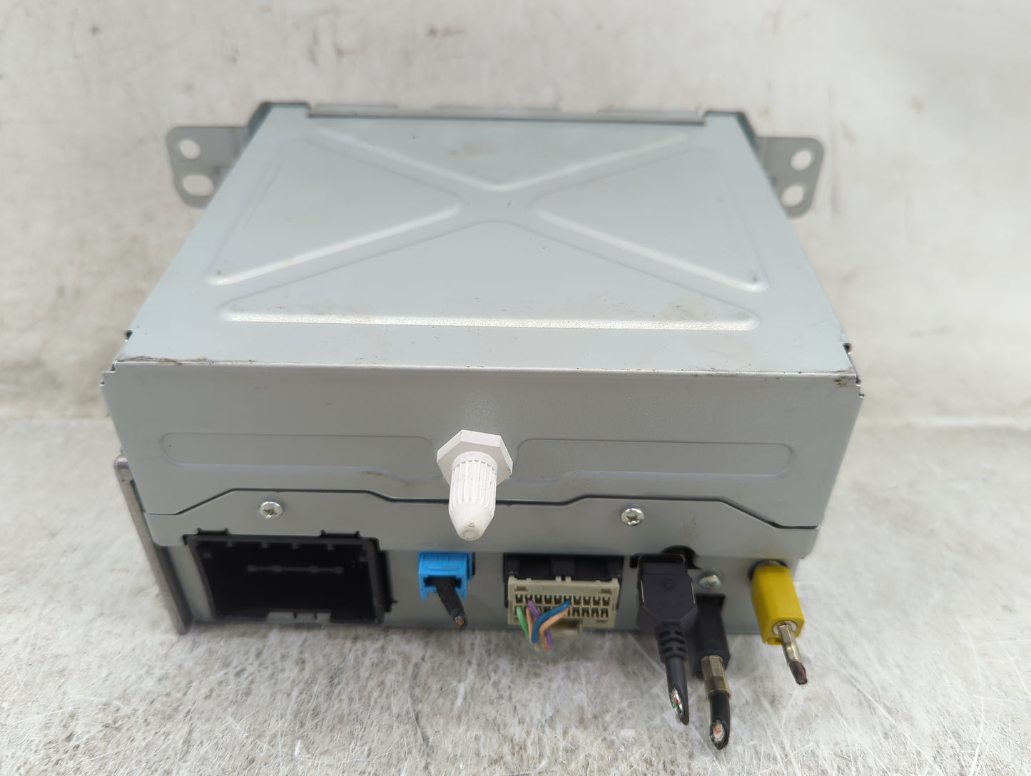 2012 Chevrolet Equinox Radio AM FM Cd Player Receiver Replacement P/N:22842181 CQ-FG01E1GD Fits OEM Used Auto Parts - Oemuse