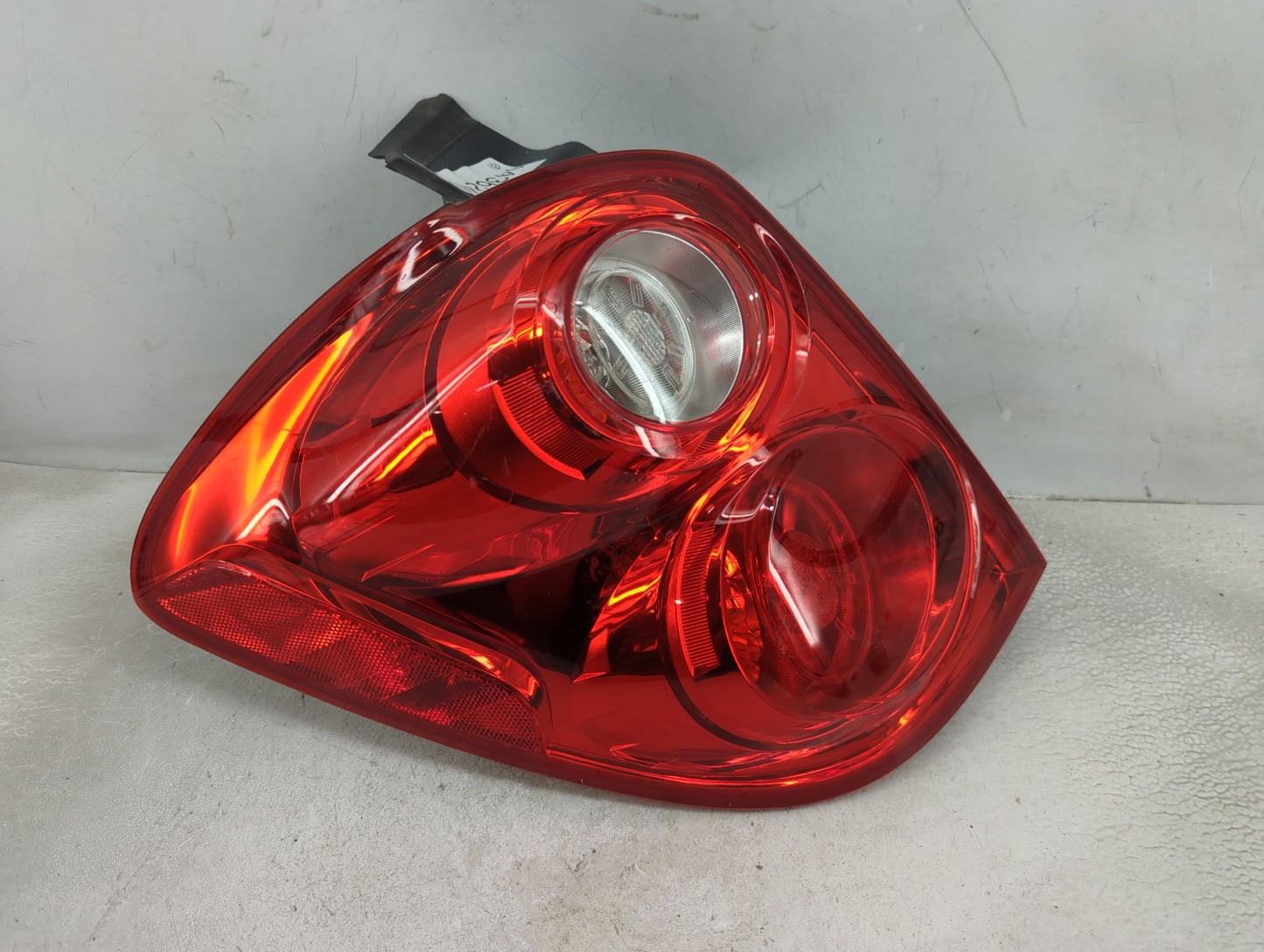2010-2015 Chevrolet Equinox Tail Light Assembly Passenger Right OEM Fits Fits 2010 2011 2012 2013 2014 2015 OEM Used Auto Pa