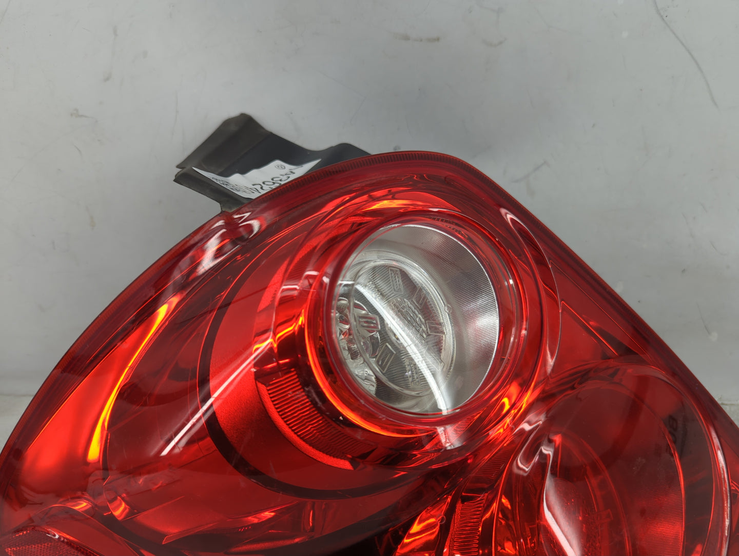 2010-2015 Chevrolet Equinox Tail Light Assembly Passenger Right OEM Fits Fits 2010 2011 2012 2013 2014 2015 OEM Used Auto Pa