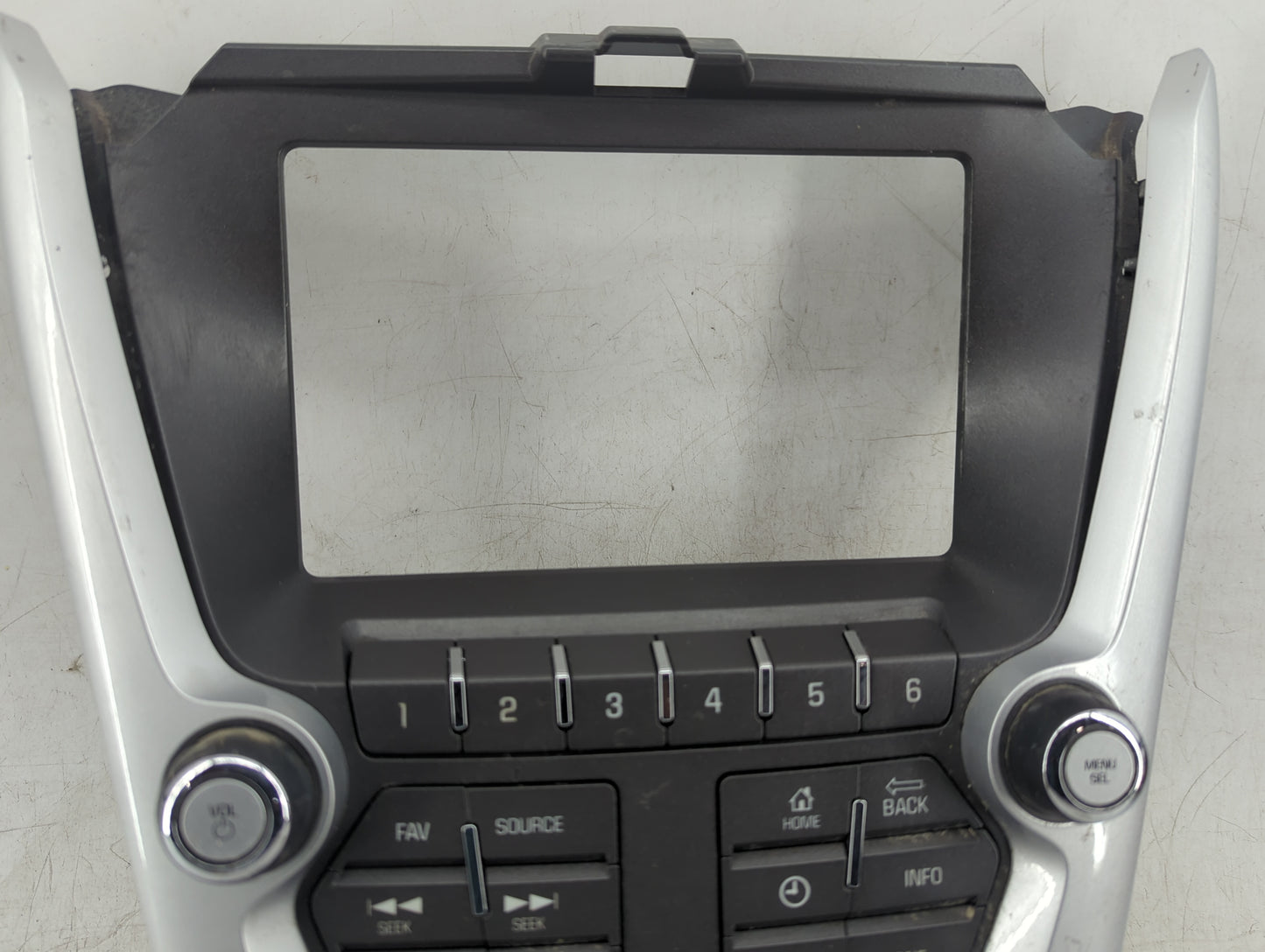 2012 Chevrolet Equinox Radio Control Panel Silver - Oemusedautoparts1.com