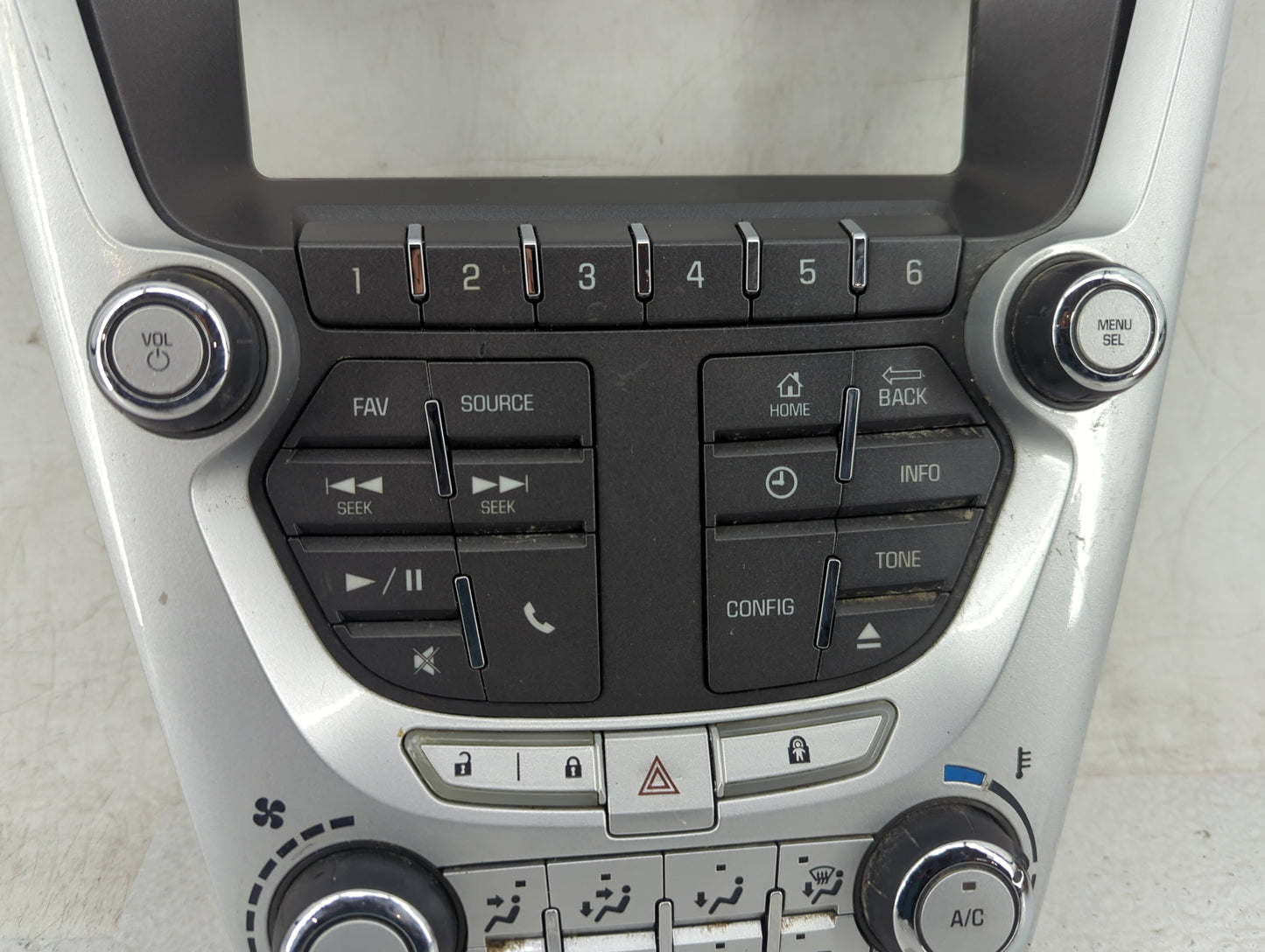 2012 Chevrolet Equinox Radio Control Panel Silver - Oemusedautoparts1.com