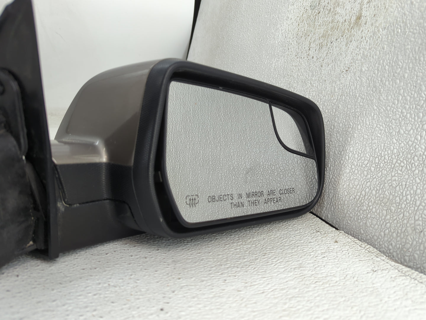 2011-2014 Chevrolet Equinox Passenger Side View Mirror - Right Door Mirror OEM Used - Oemusedautoparts1.com