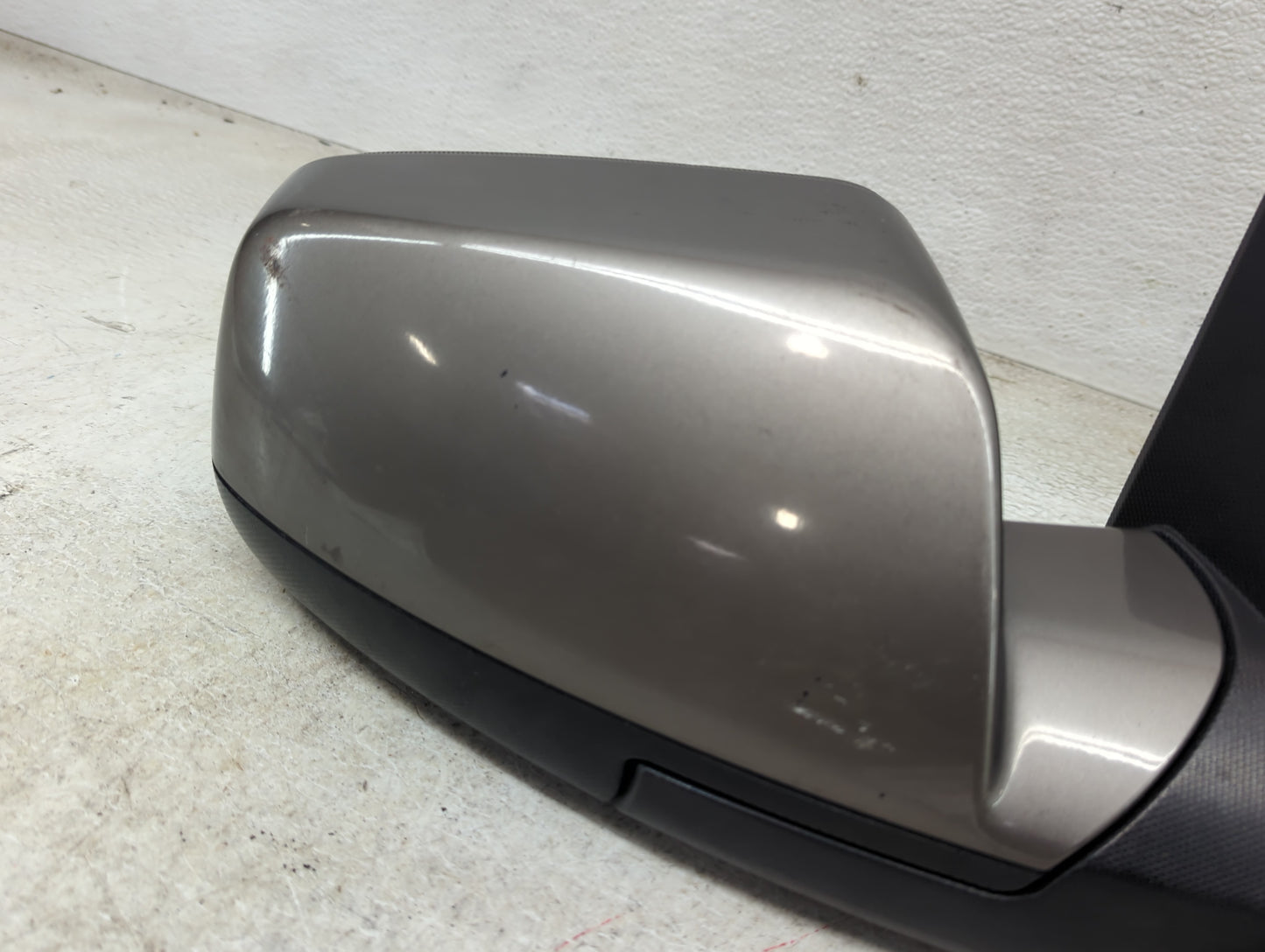 2011-2014 Chevrolet Equinox Passenger Side View Mirror - Right Door Mirror OEM Used - Oemusedautoparts1.com