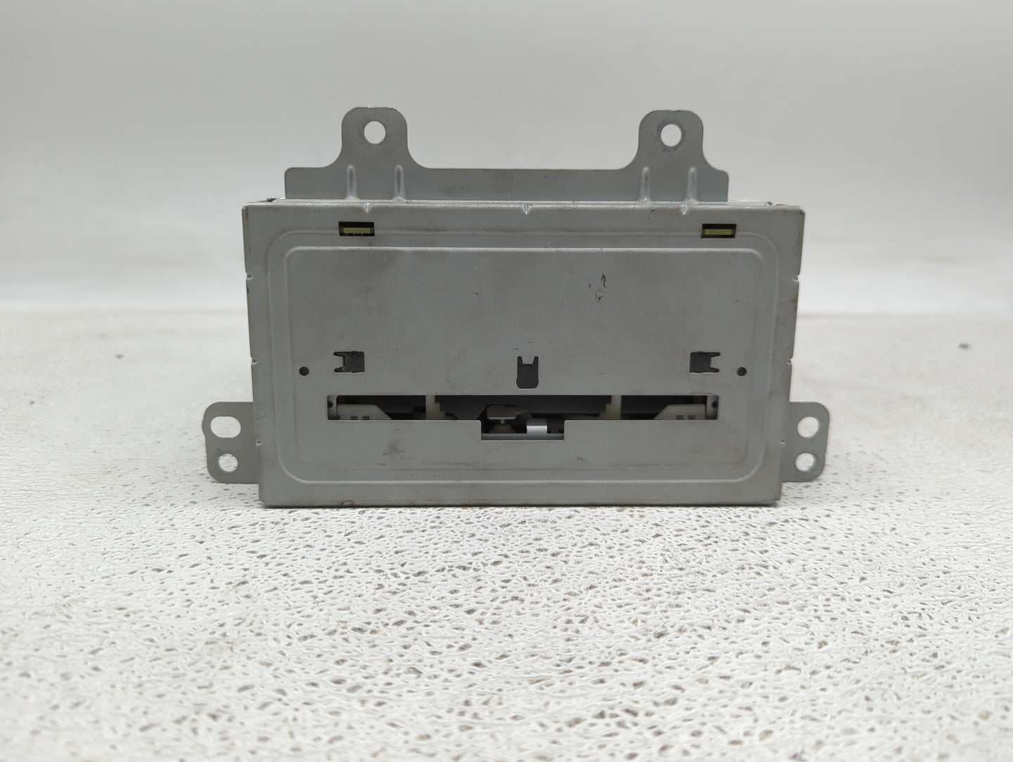 2012 Chevrolet Equinox Radio AM FM Cd Player Receiver Replacement P/N:22879332 19119116, 4531162246 Fits OEM Used Auto Parts