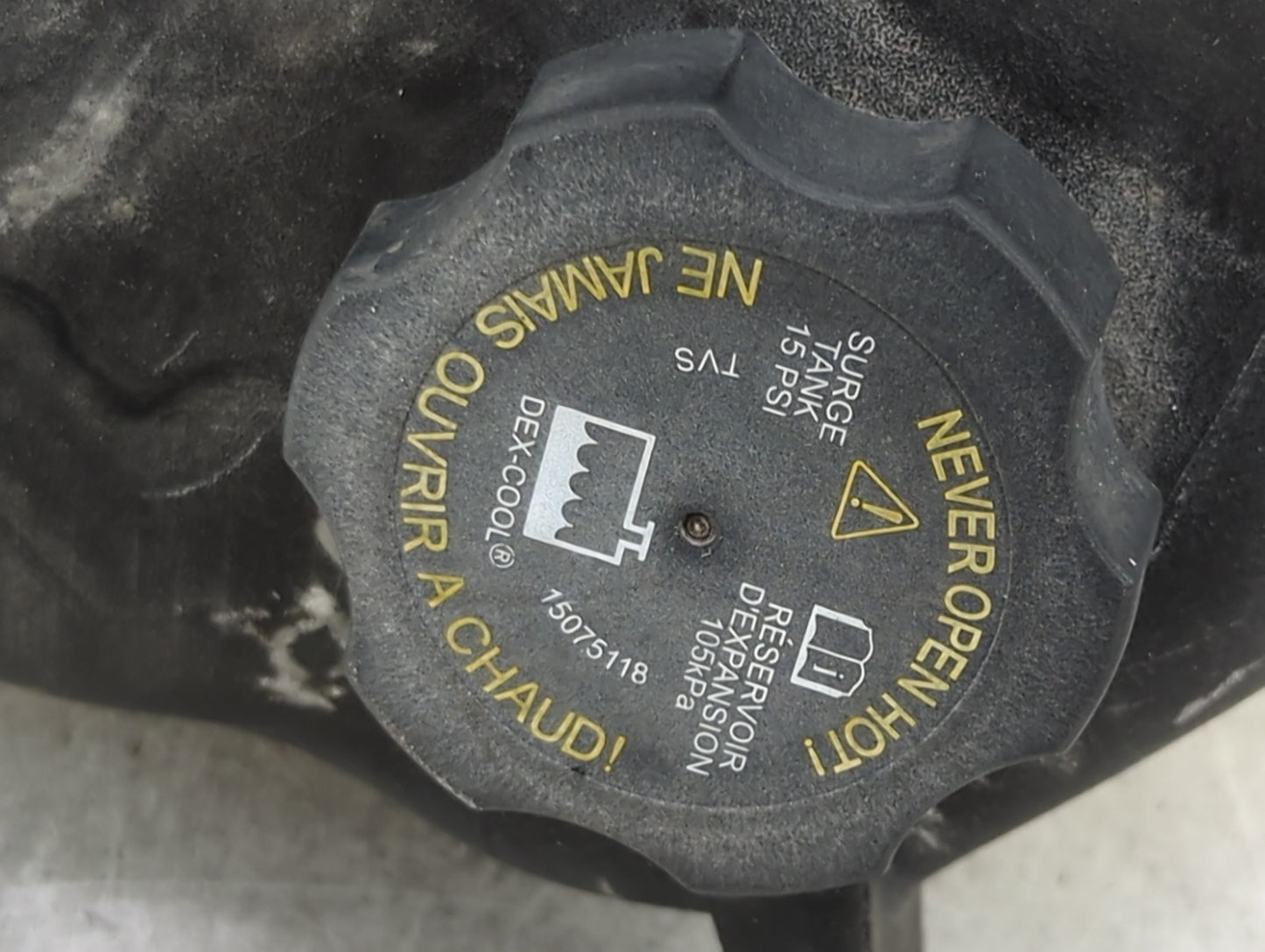 2010 Chevrolet Equinox Radiator Coolant Overflow Expansion Tank Bottle 1459937 - Oemusedautoparts1.com