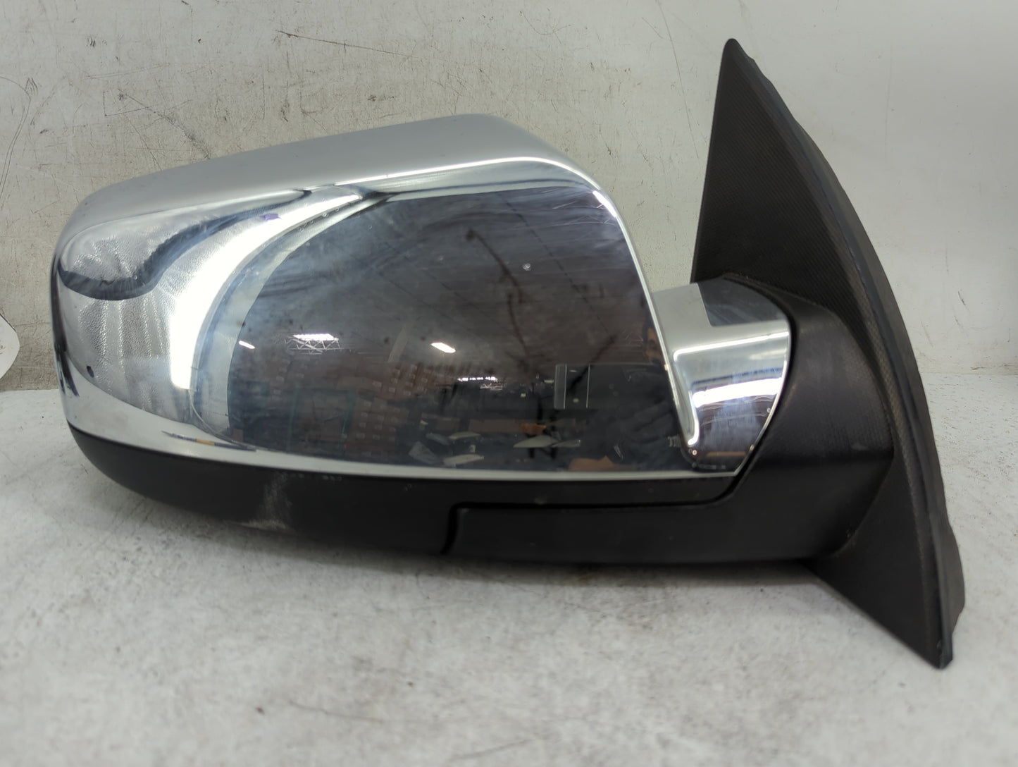 2011-2013 Chevrolet Equinox Passenger Side View Mirror - Right Door Mirror OEM Used - Oemusedautoparts1.com